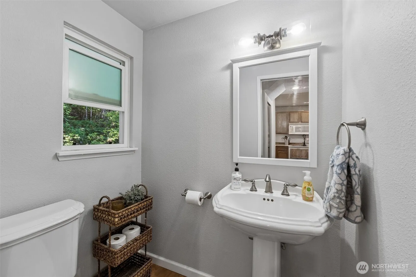 24625 45th Place S #20F2, Kent, WA 98032