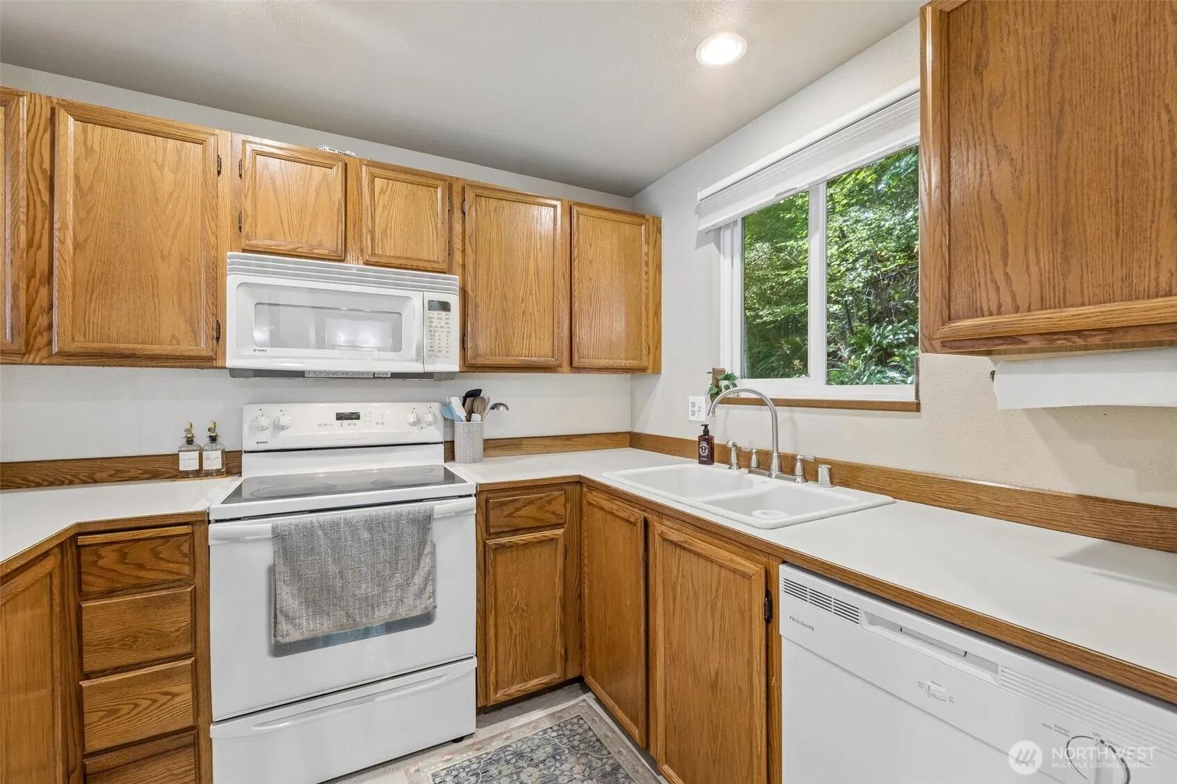 24625 45th Place S #20F2, Kent, WA 98032