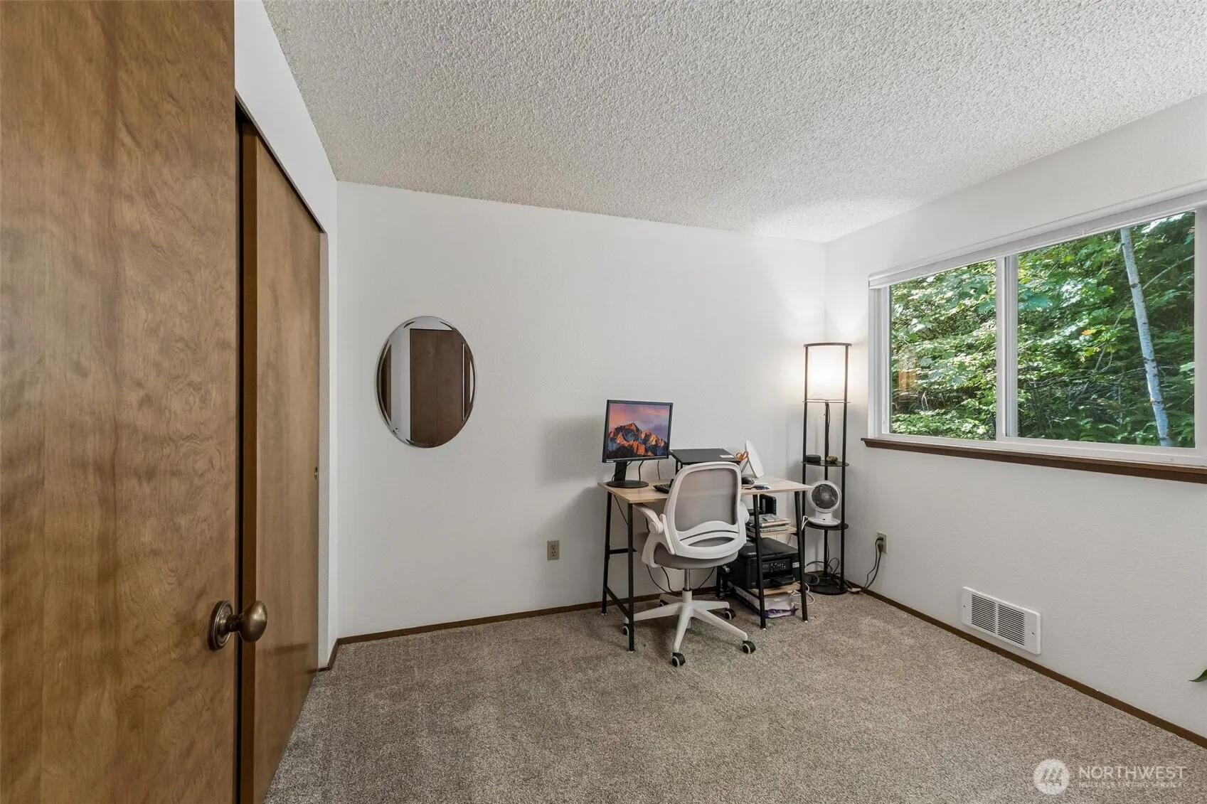 24625 45th Place S #20F2, Kent, WA 98032