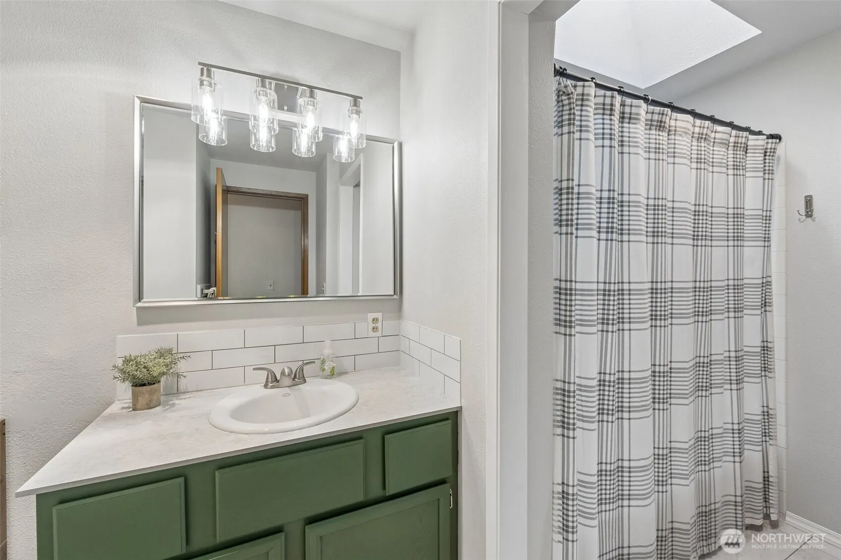 24625 45th Place S #20F2, Kent, WA 98032
