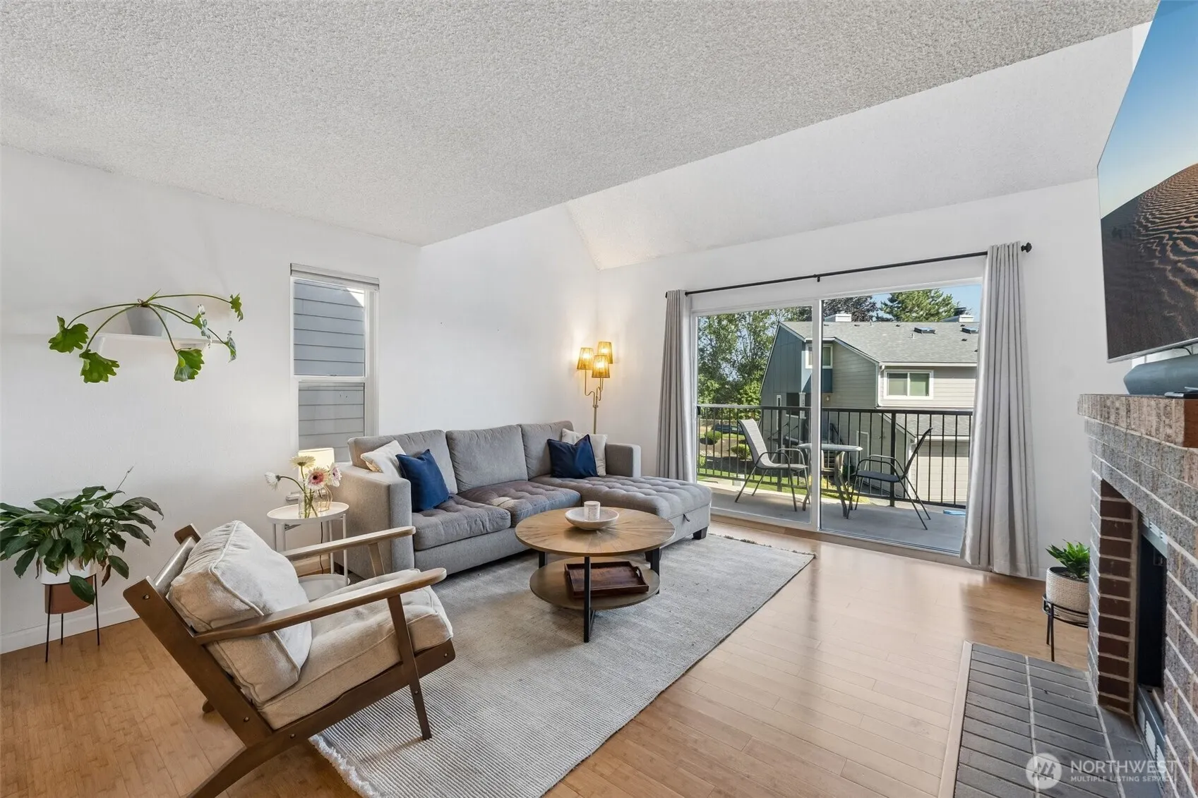 24625 45th Place S #20F2, Kent, WA 98032