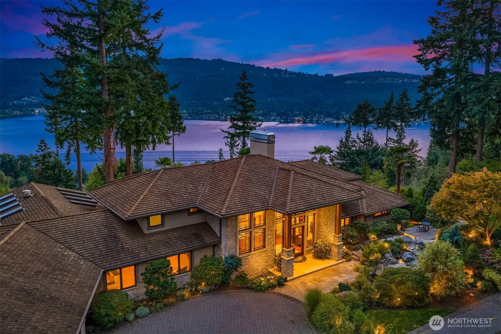 3532 207th Avenue SE, Sammamish, WA 98075-9688