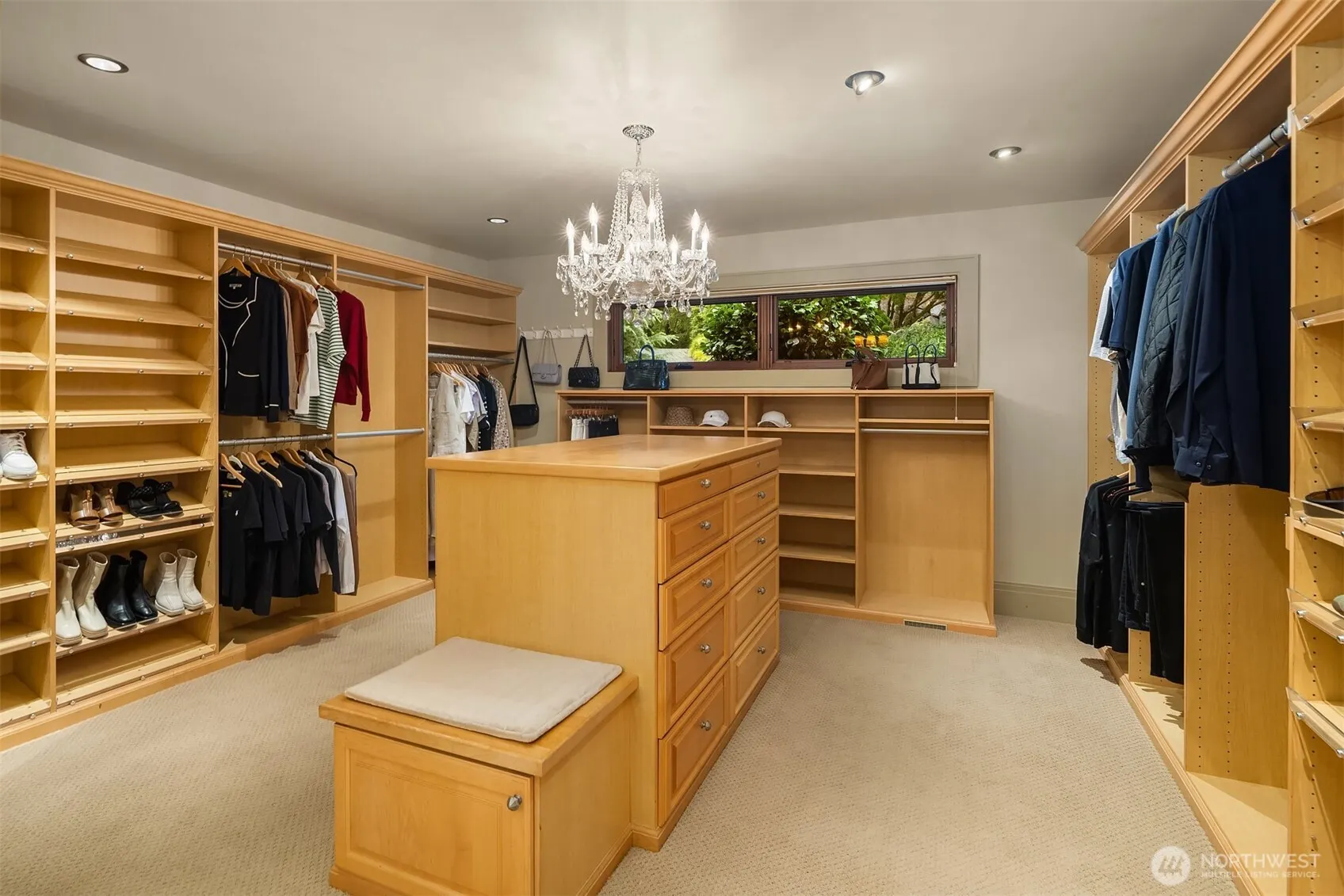3532 207th Avenue SE, Sammamish, WA 98075-9688