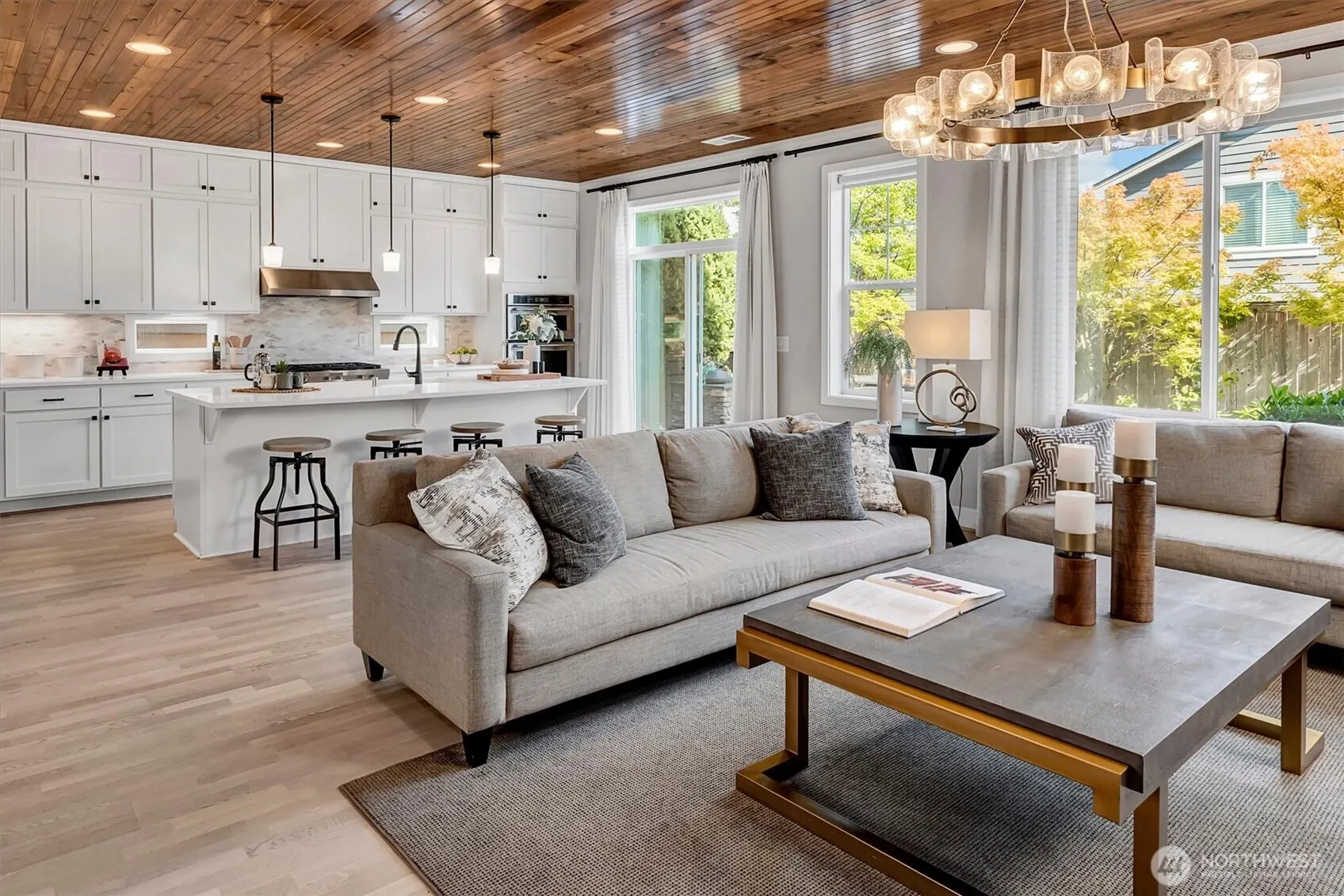 1444 242nd Avenue NE, Sammamish, WA 98074