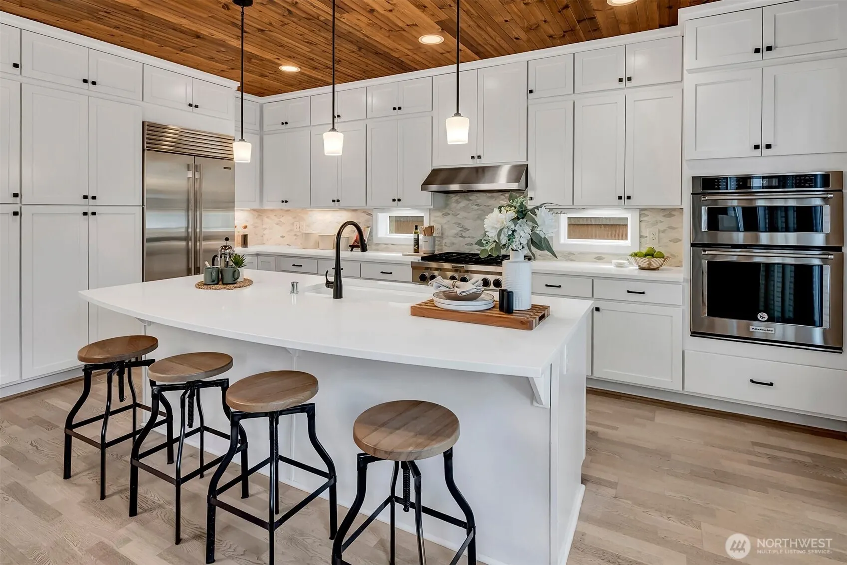 1444 242nd Avenue NE, Sammamish, WA 98074