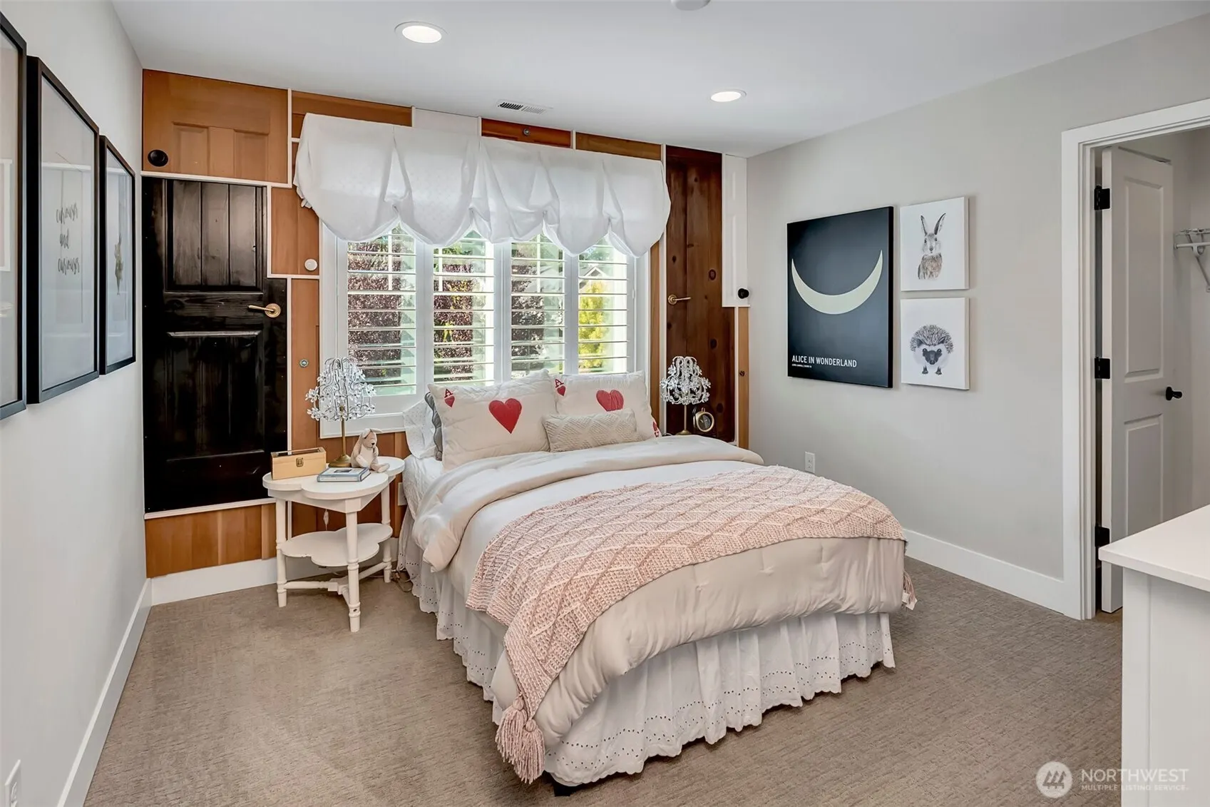 1444 242nd Avenue NE, Sammamish, WA 98074
