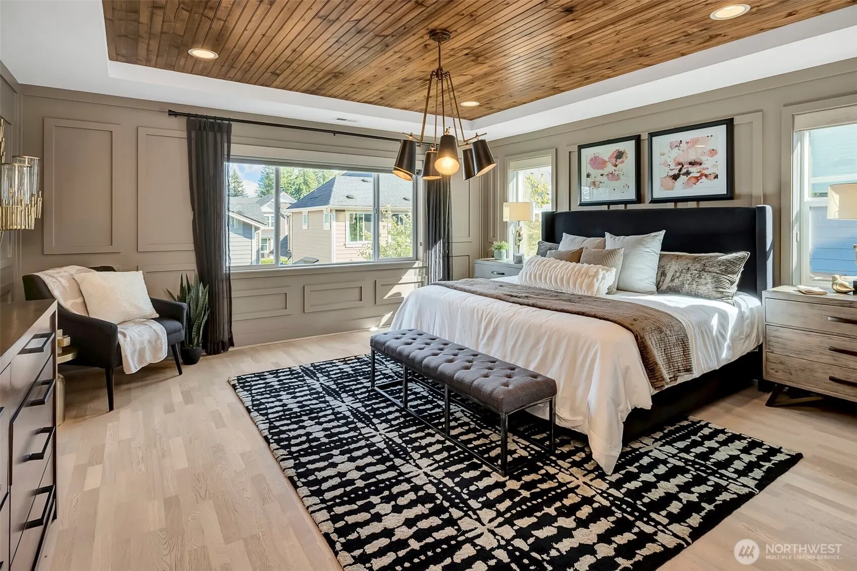 1444 242nd Avenue NE, Sammamish, WA 98074