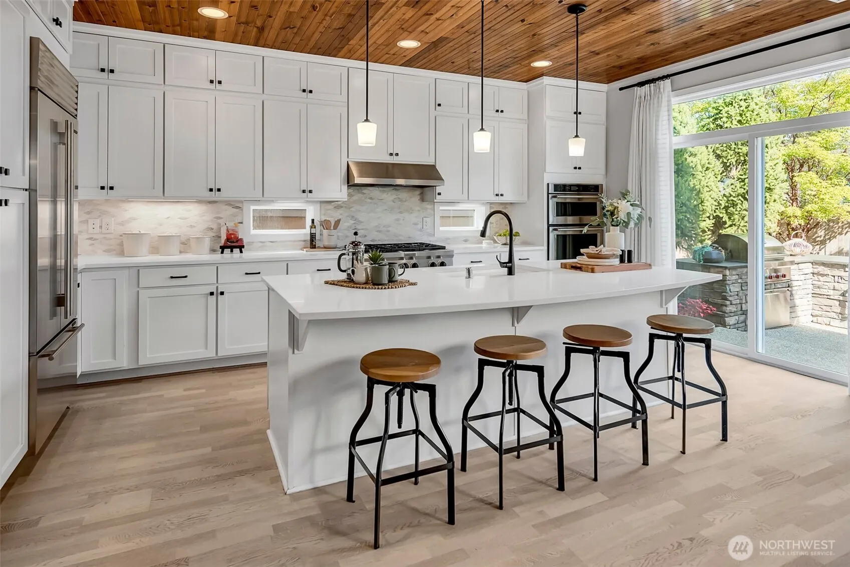 1444 242nd Avenue NE, Sammamish, WA 98074