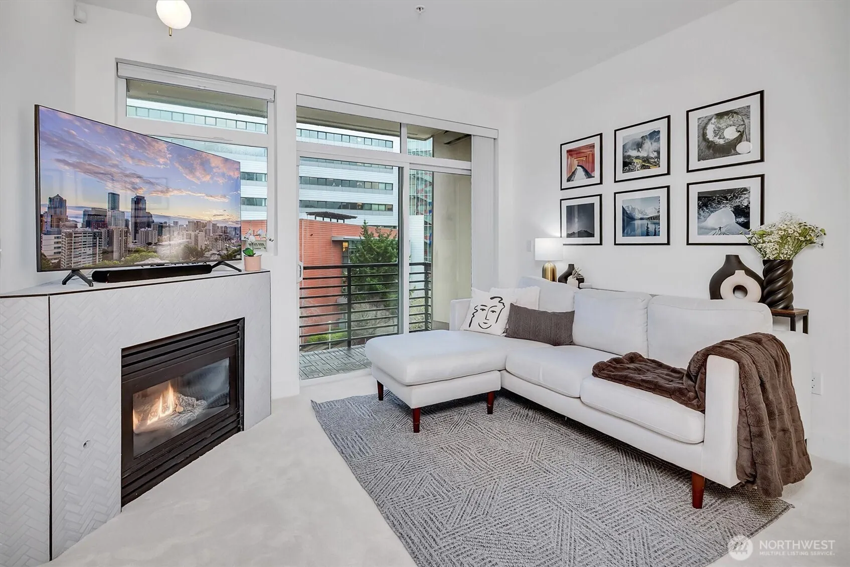 300 110th Avenue NE #314, Bellevue, WA 98004
