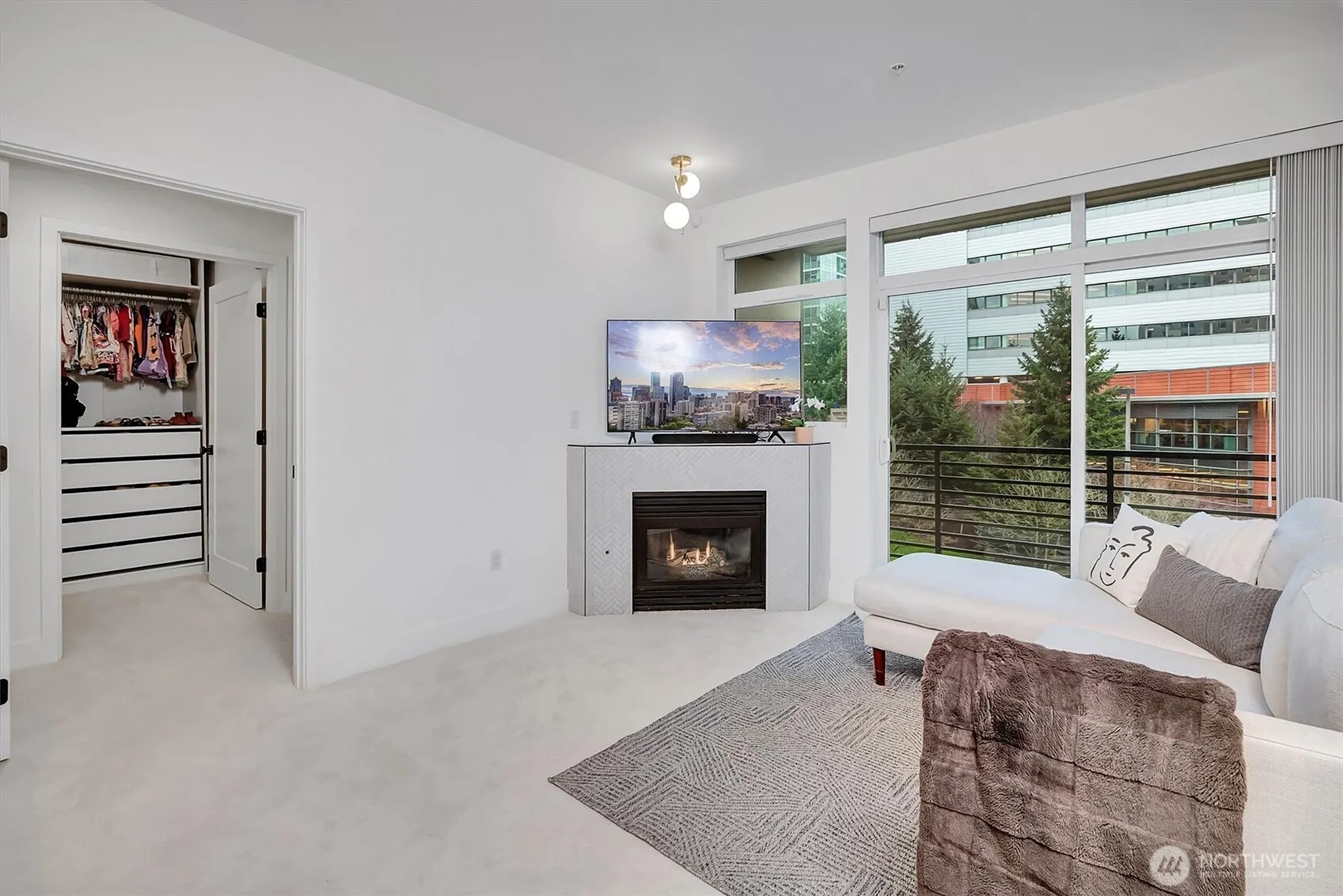 300 110th Avenue NE #314, Bellevue, WA 98004