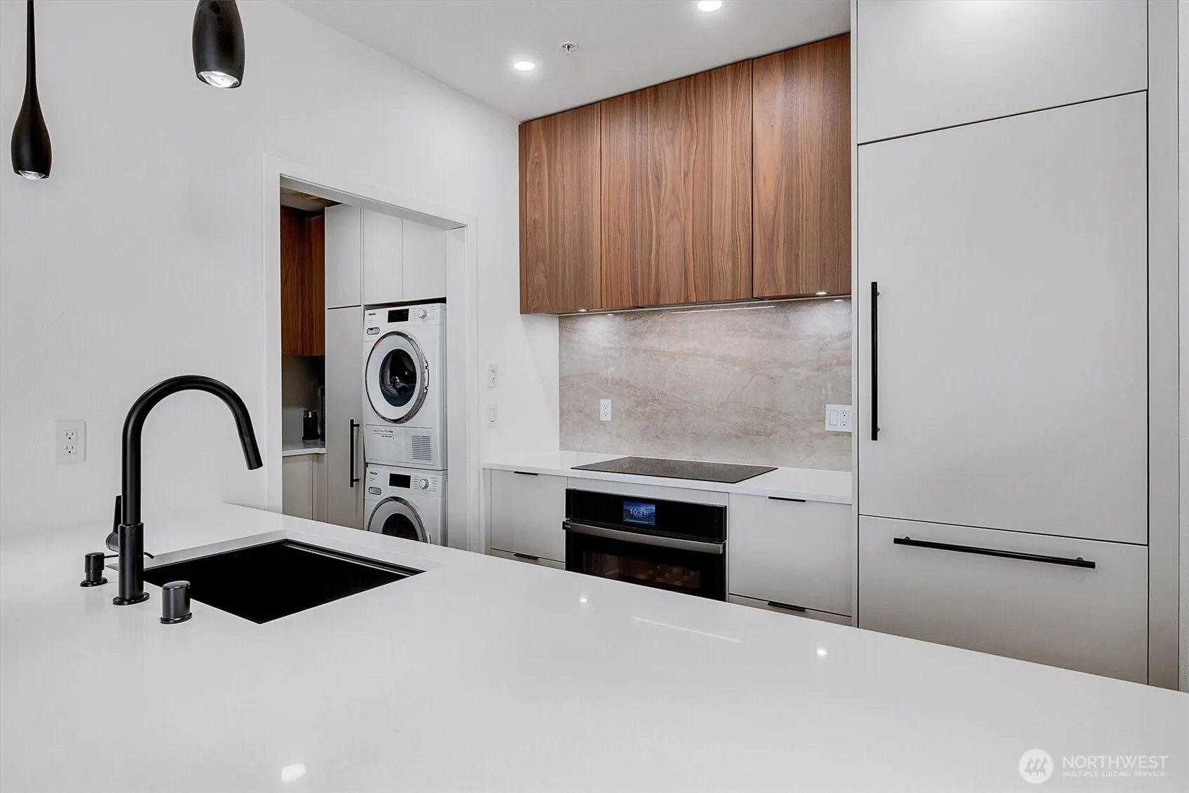 300 110th Avenue NE #314, Bellevue, WA 98004