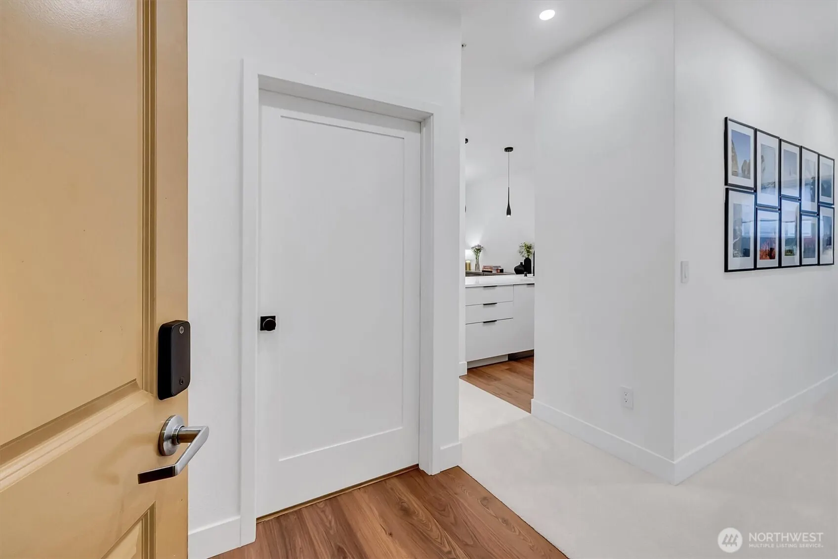 300 110th Avenue NE #314, Bellevue, WA 98004