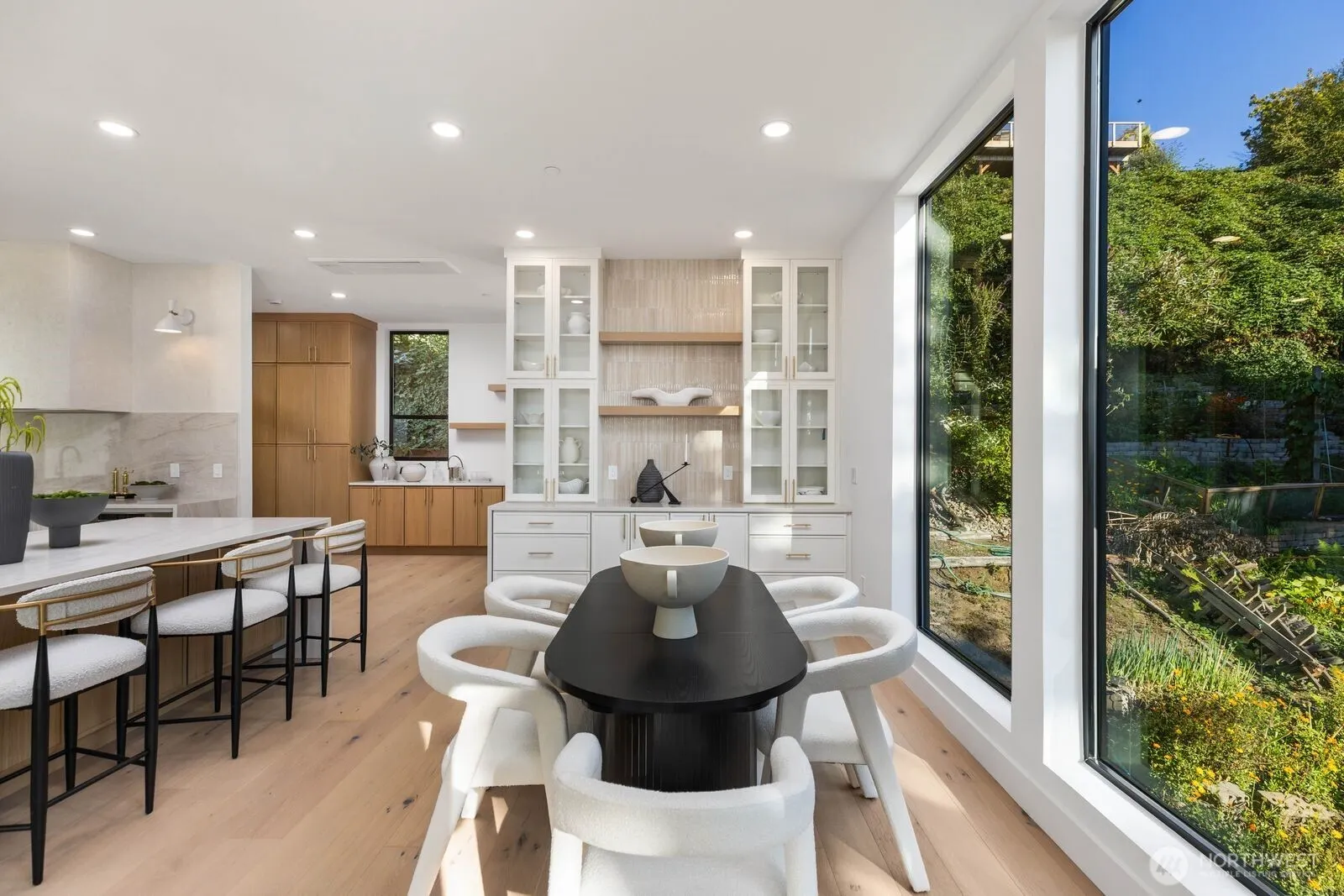 8018 45th Avenue SW, Seattle, WA 98136