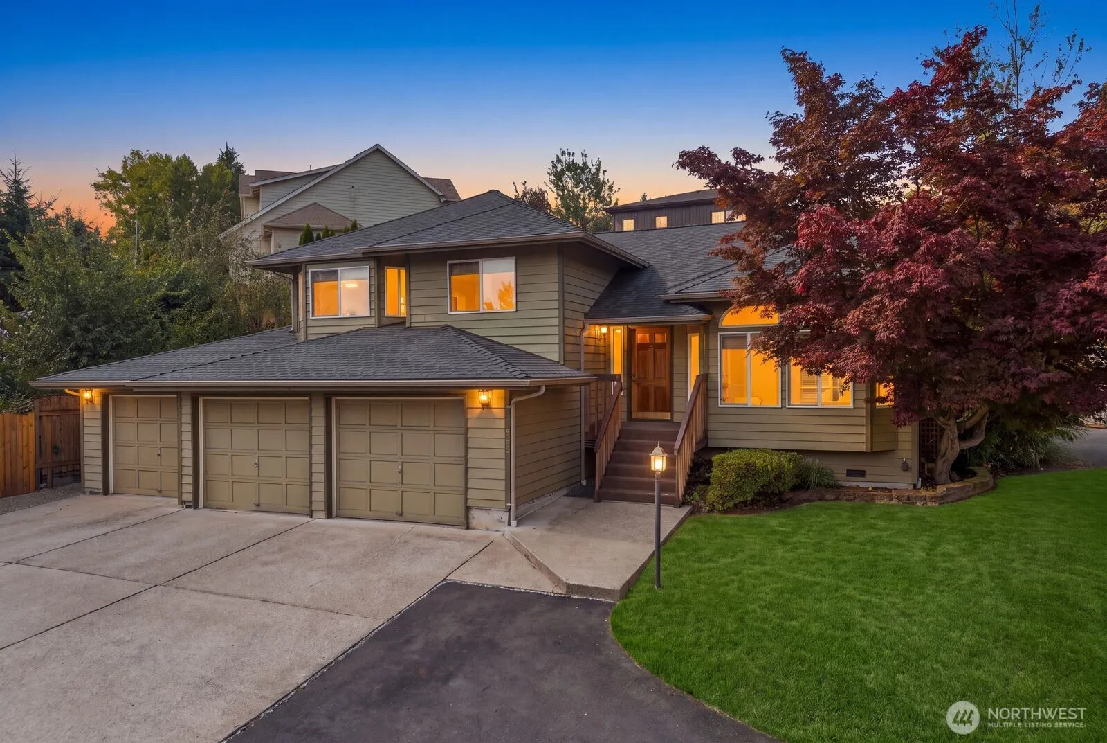 15928 Larch Way , Lynnwood, WA 98087