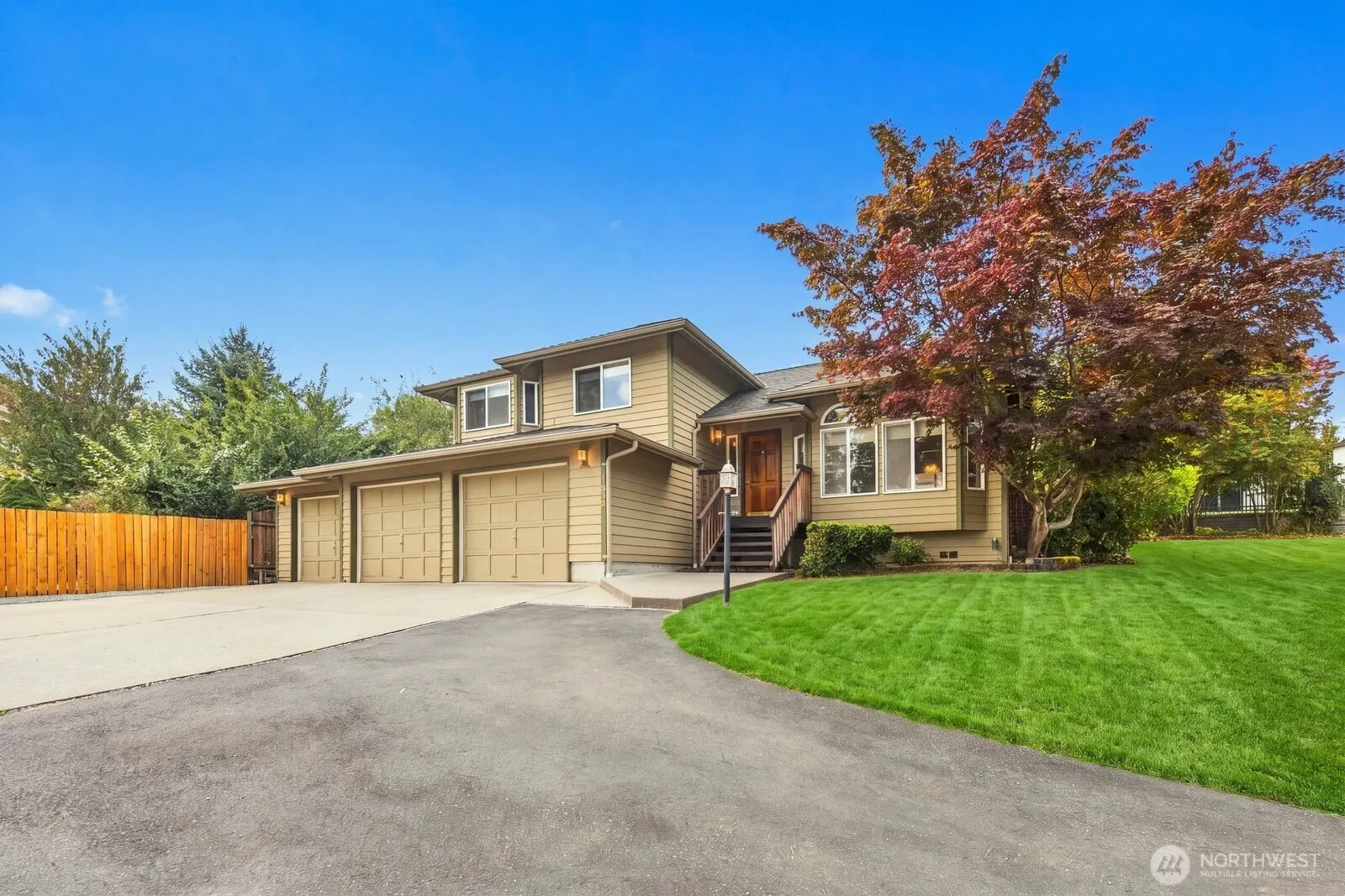 15928 Larch Way , Lynnwood, WA 98087