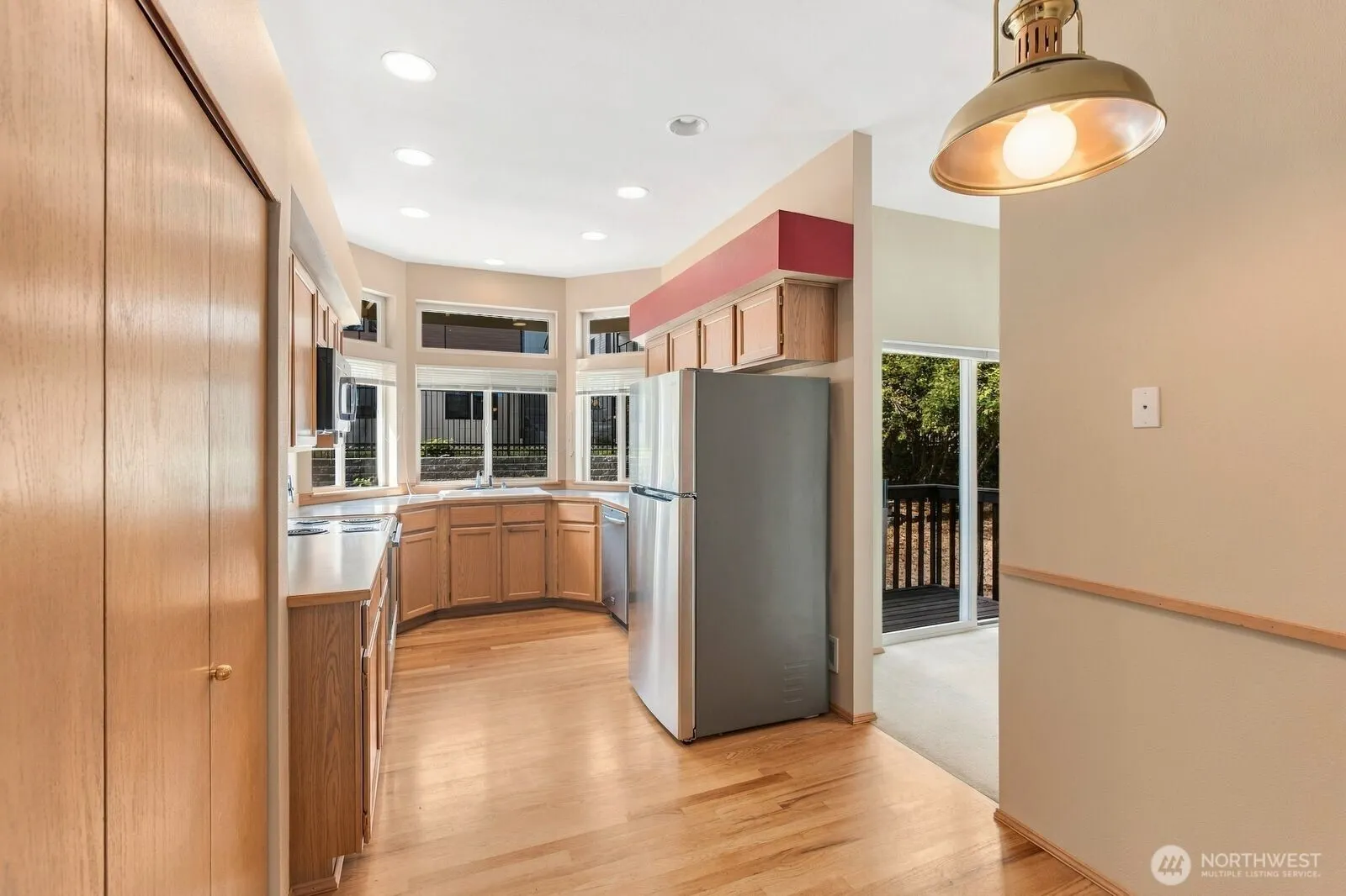 15928 Larch Way , Lynnwood, WA 98087