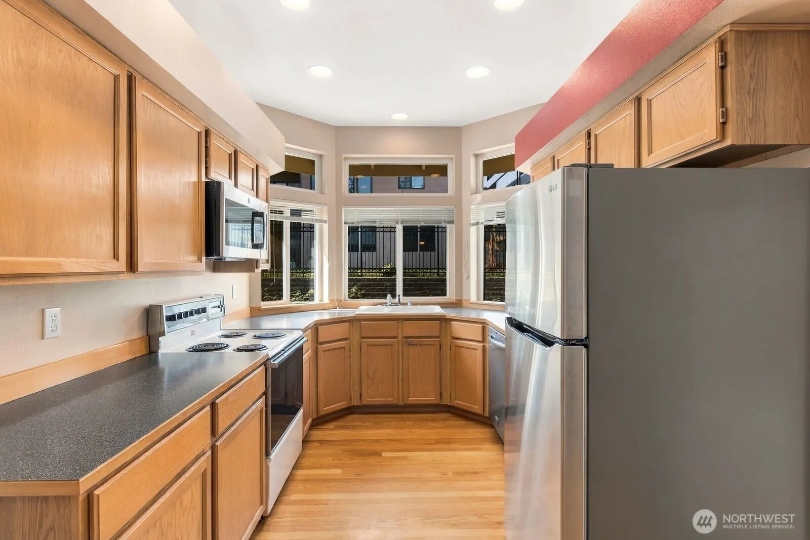 15928 Larch Way , Lynnwood, WA 98087