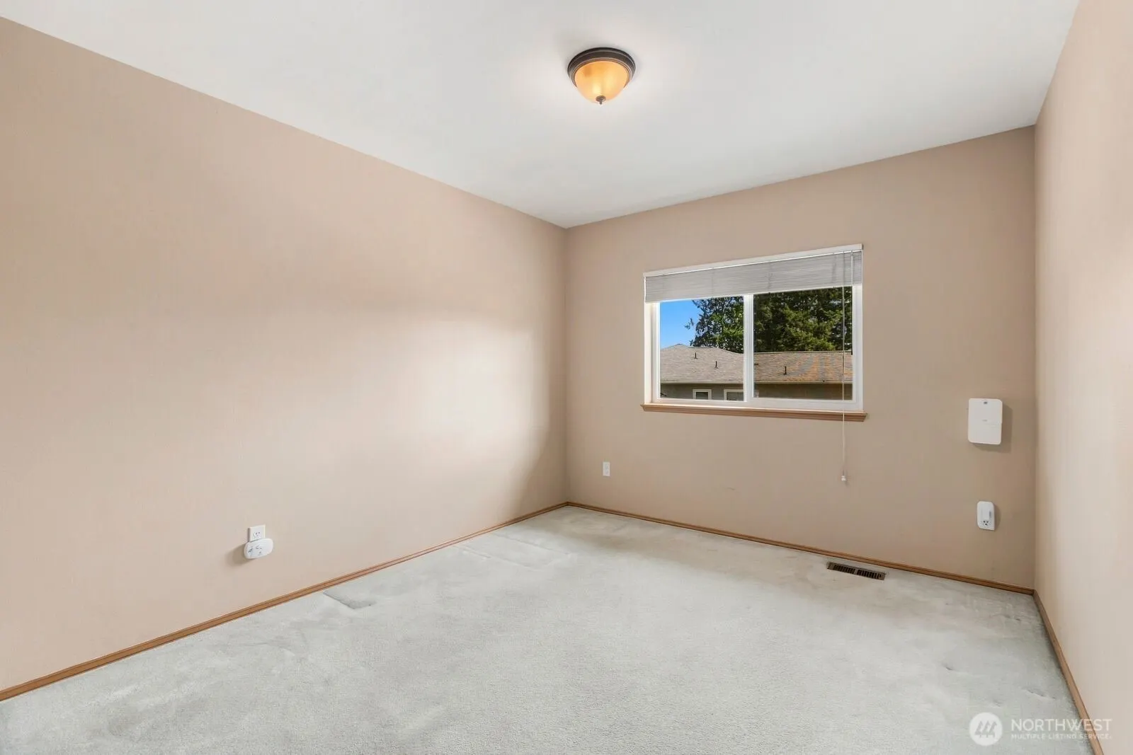 15928 Larch Way , Lynnwood, WA 98087