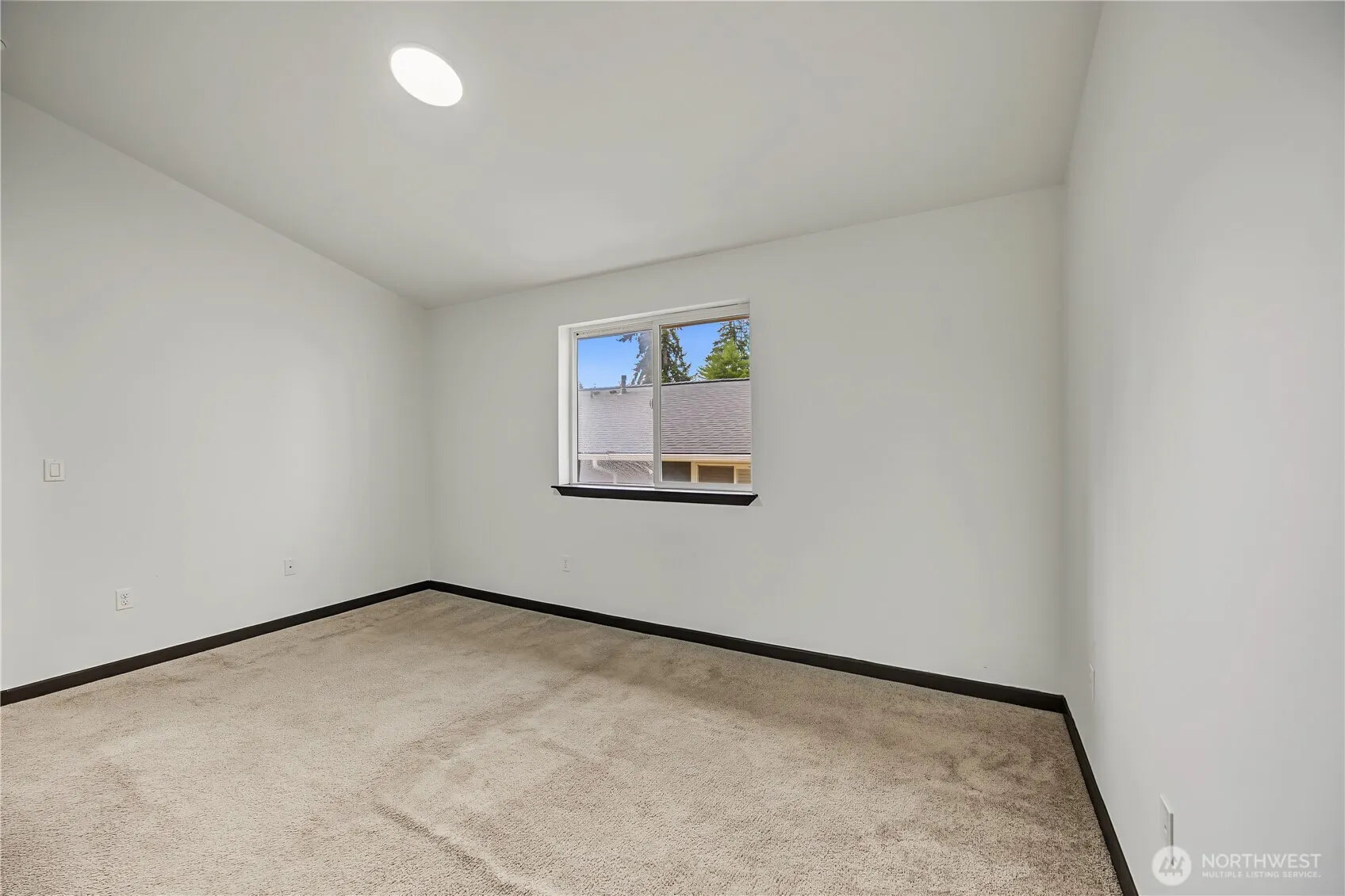 13216 33rd Place W #3, Lynnwood, WA 98087