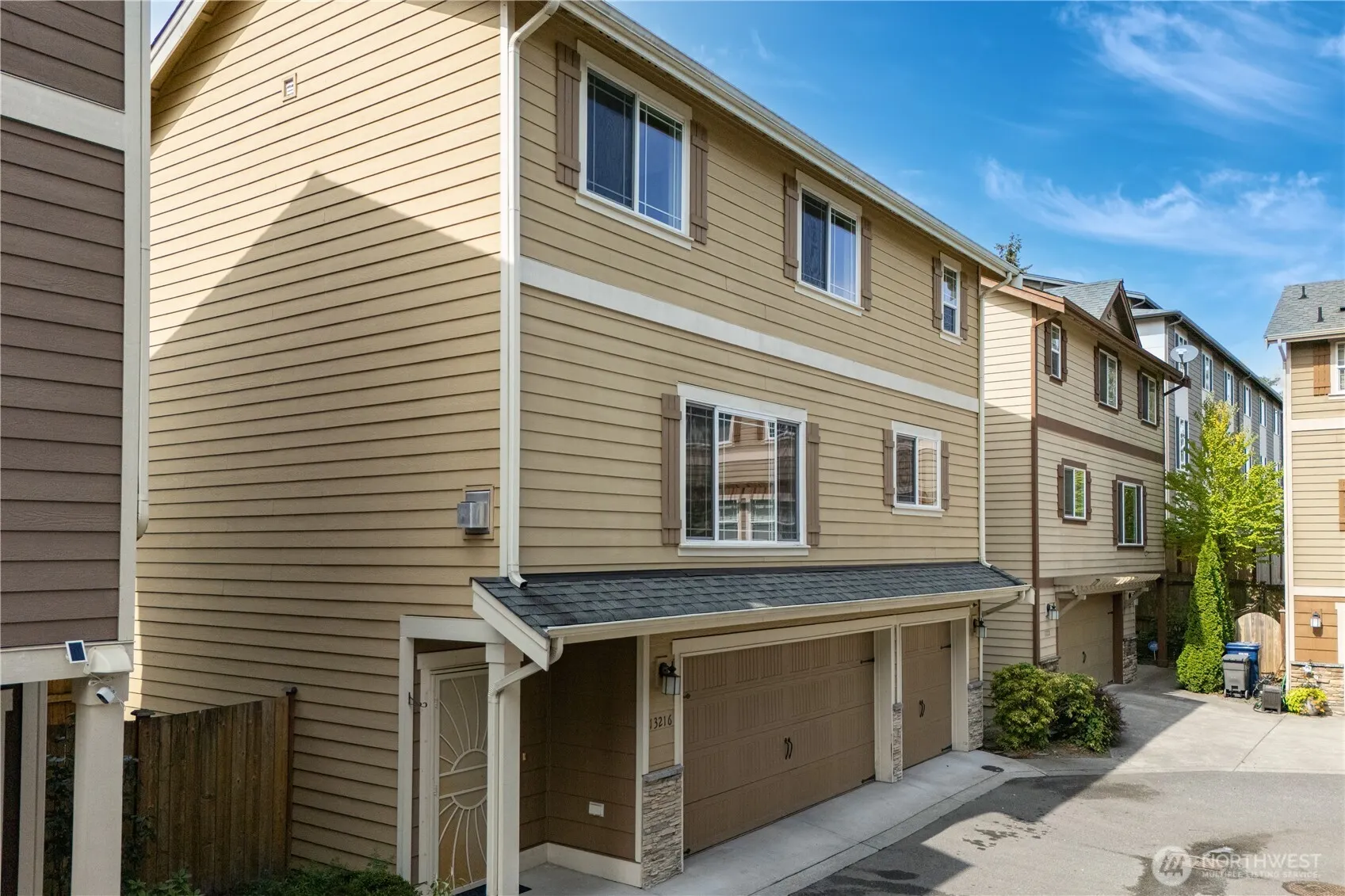 13216 33rd Place W #3, Lynnwood, WA 98087