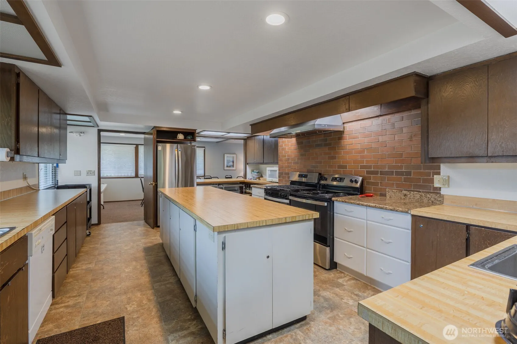 17114 117th Ct Ne , Bothell, WA 98011-5454