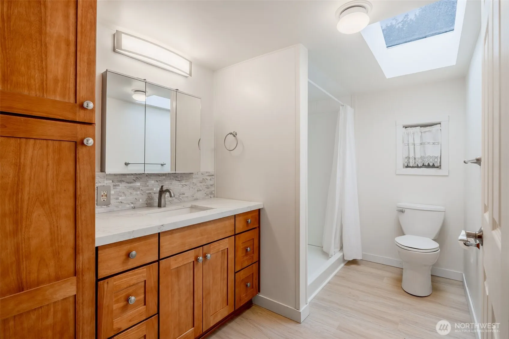 17114 117th Ct Ne , Bothell, WA 98011-5454
