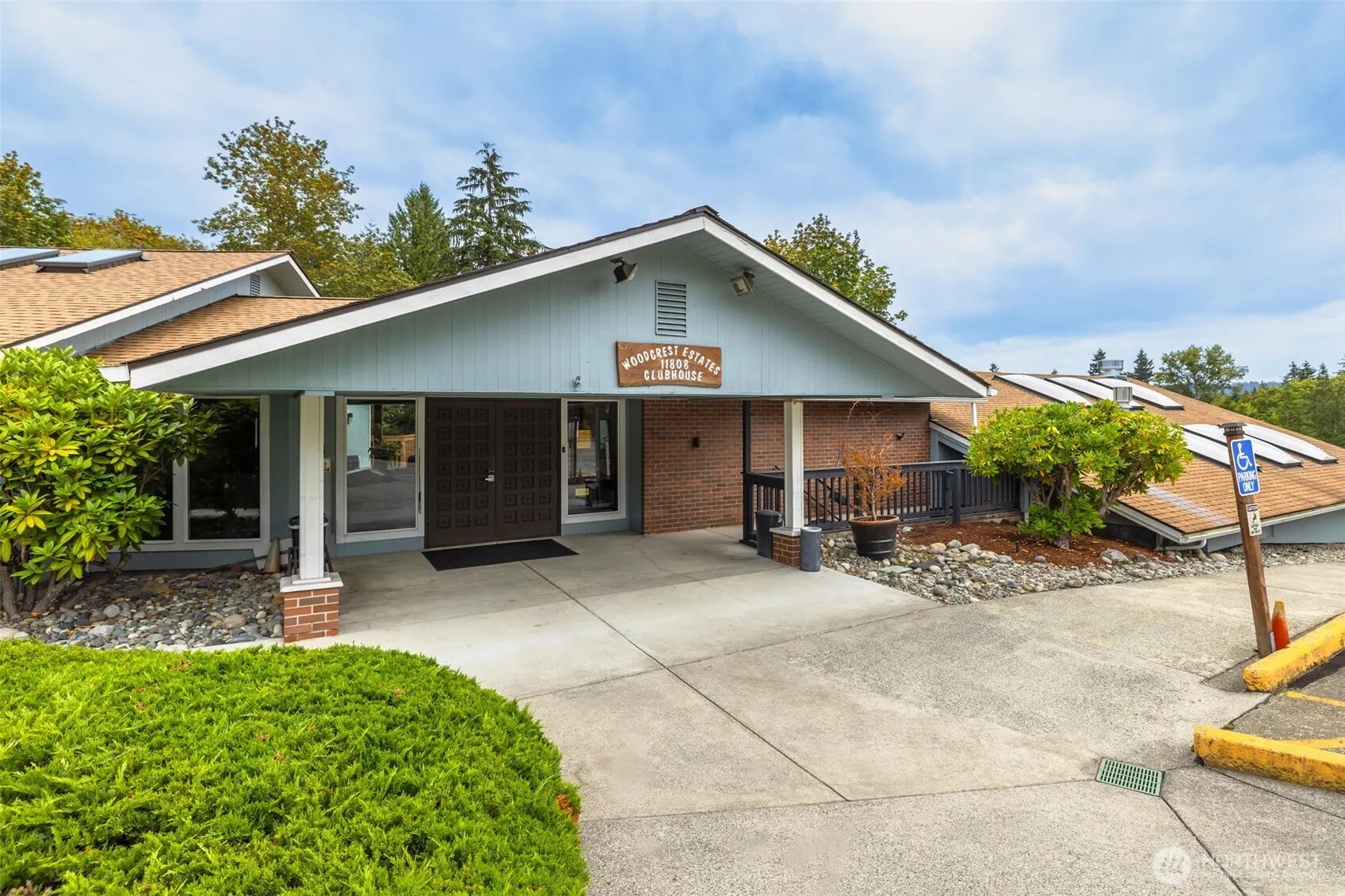 17114 117th Ct Ne , Bothell, WA 98011-5454