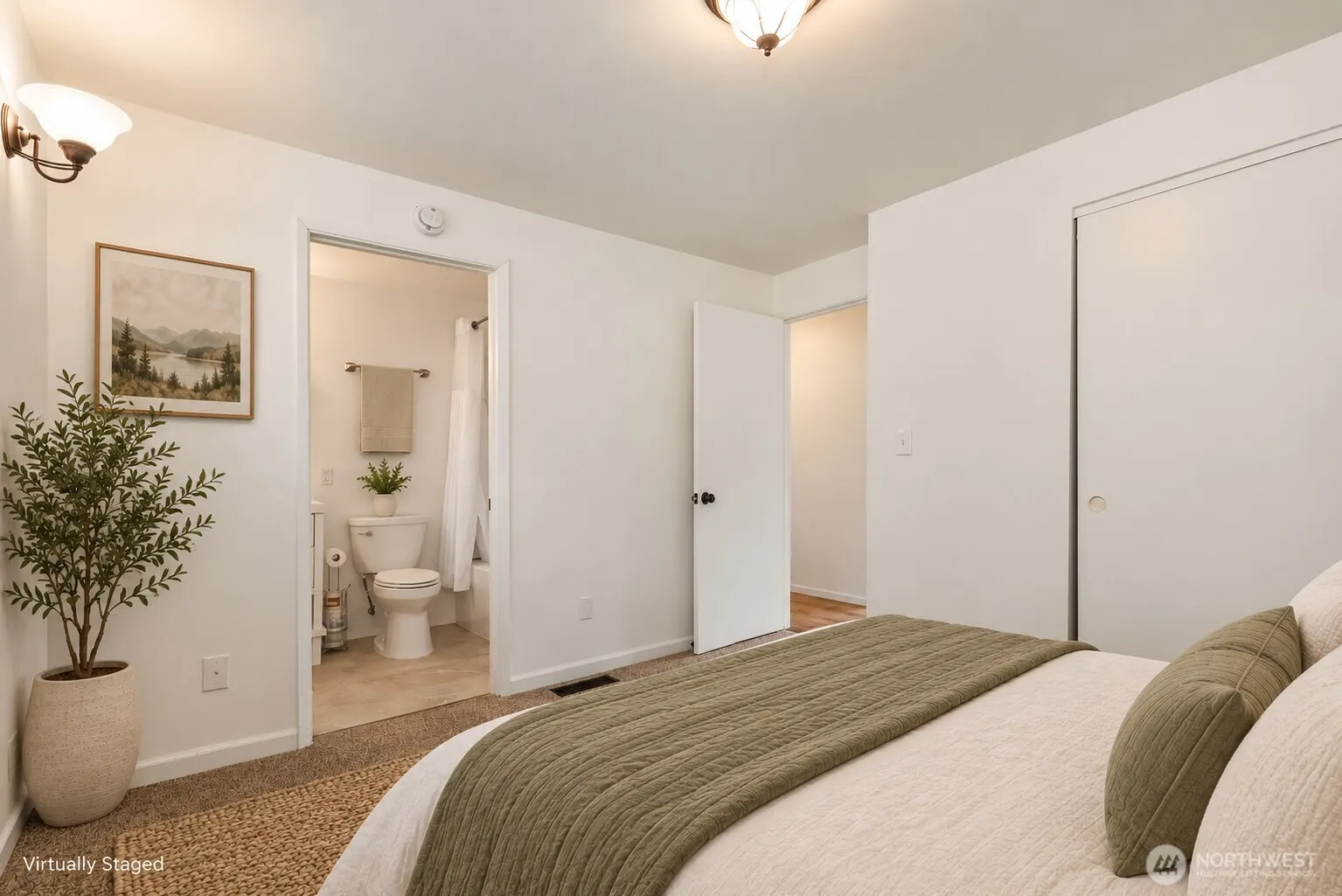 16458 NE 17th Place , Bellevue, WA 98008