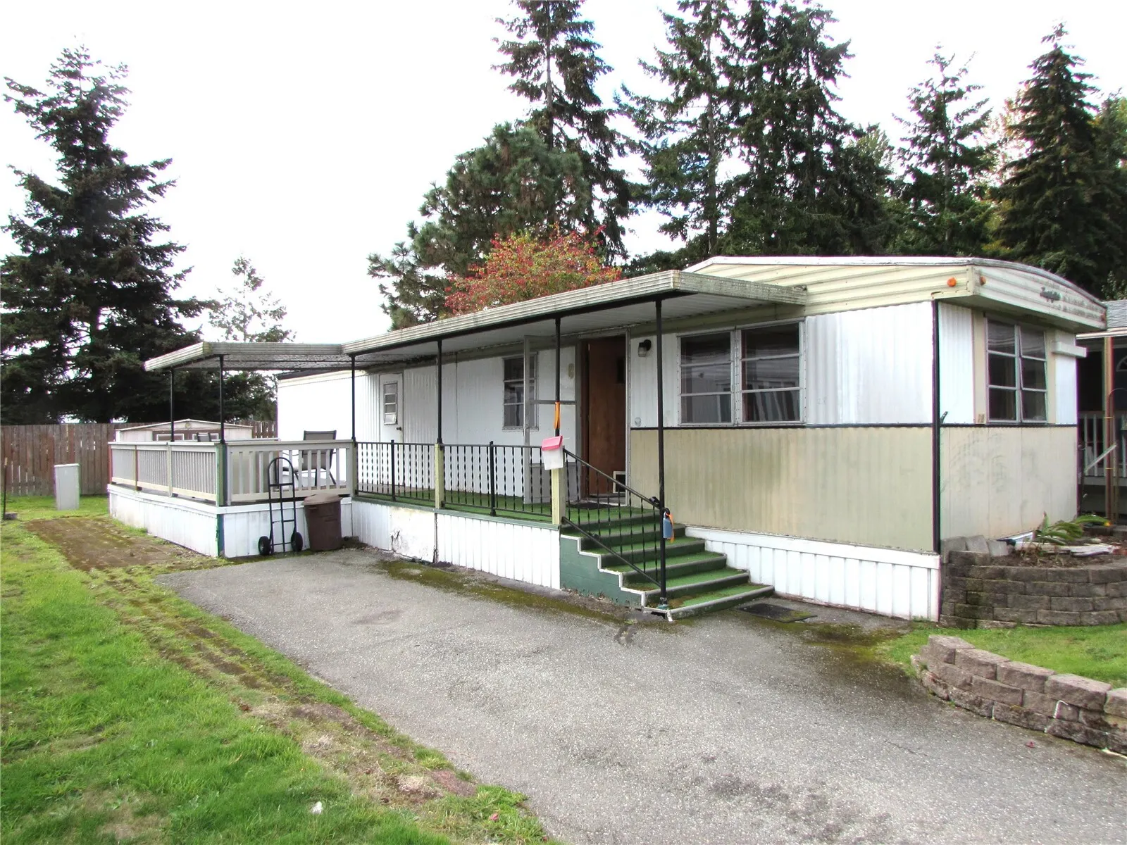 5220 176th Street SW #28, Lynnwood, WA 98037