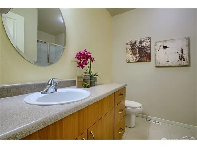 9609 182nd Place NE #105, Redmond, WA 98052