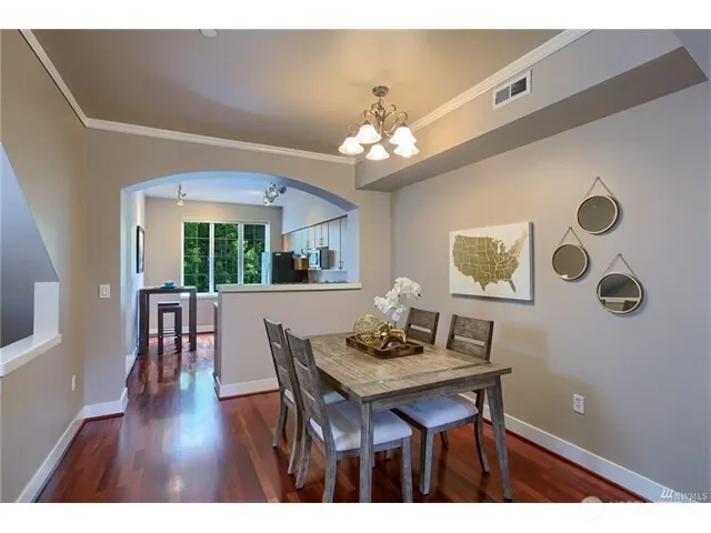9609 182nd Place NE #105, Redmond, WA 98052