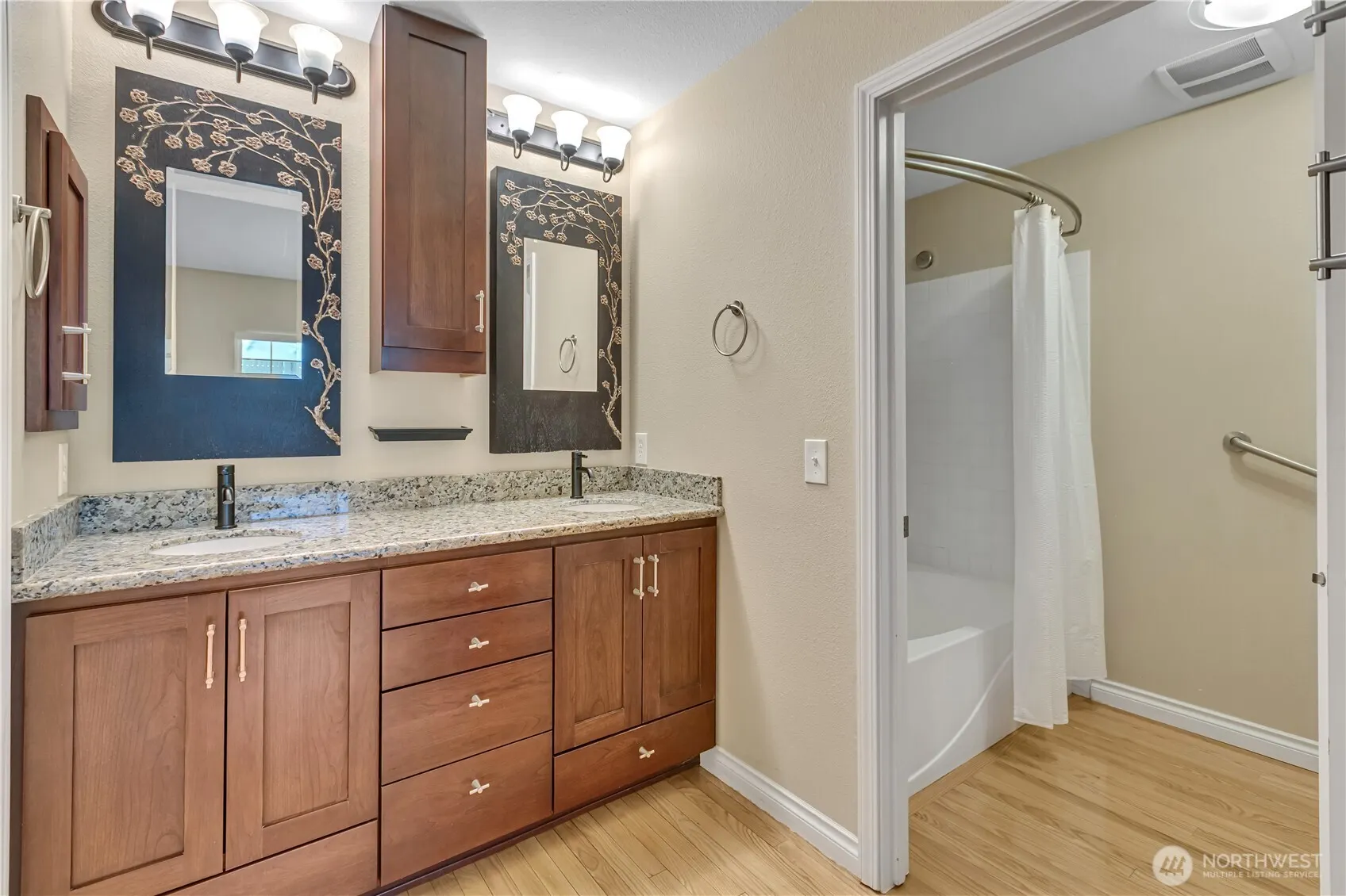 5121 S 234th Street #42-4, Kent, WA 98032-3391