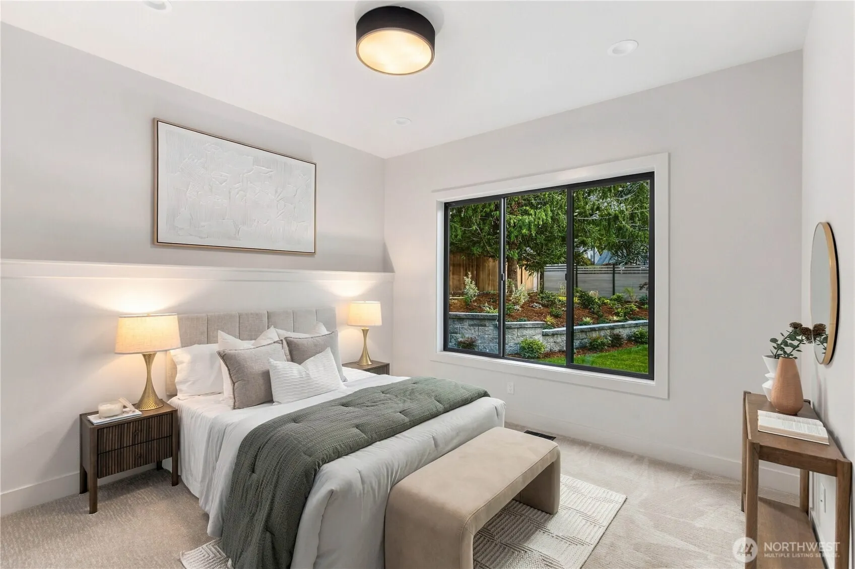 10237 SE 6th Street , Bellevue, WA 98004