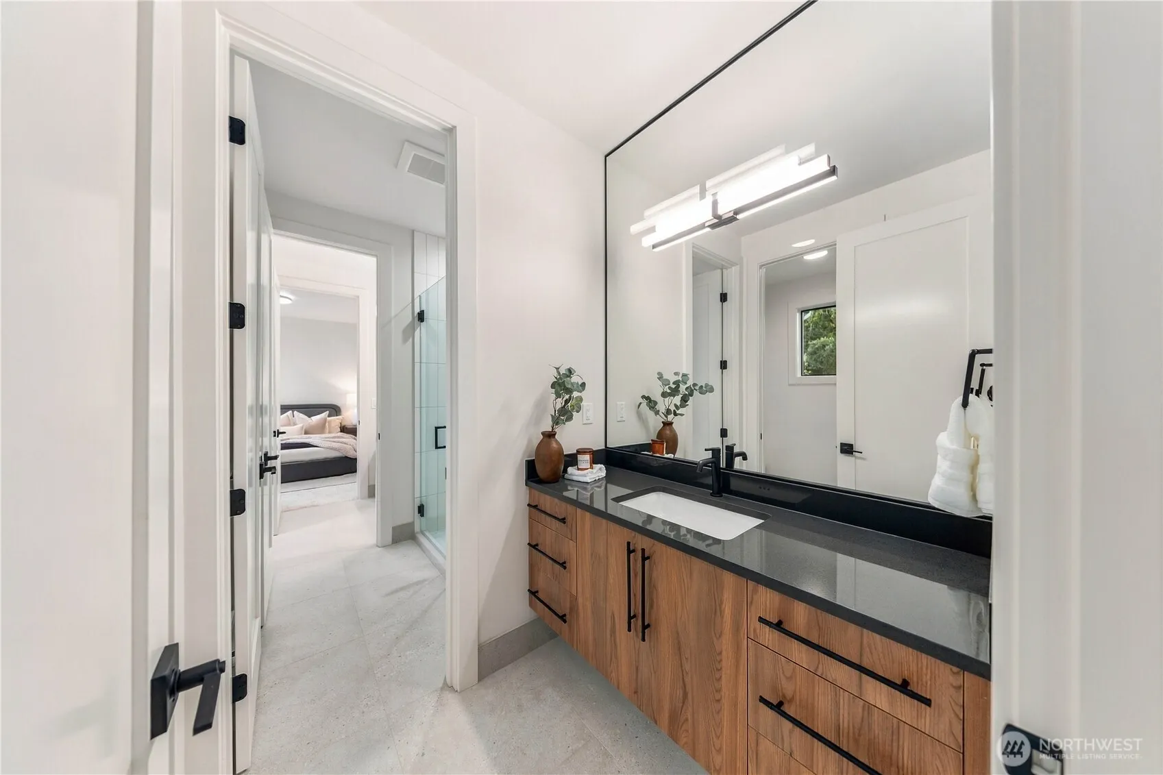 10237 SE 6th Street , Bellevue, WA 98004