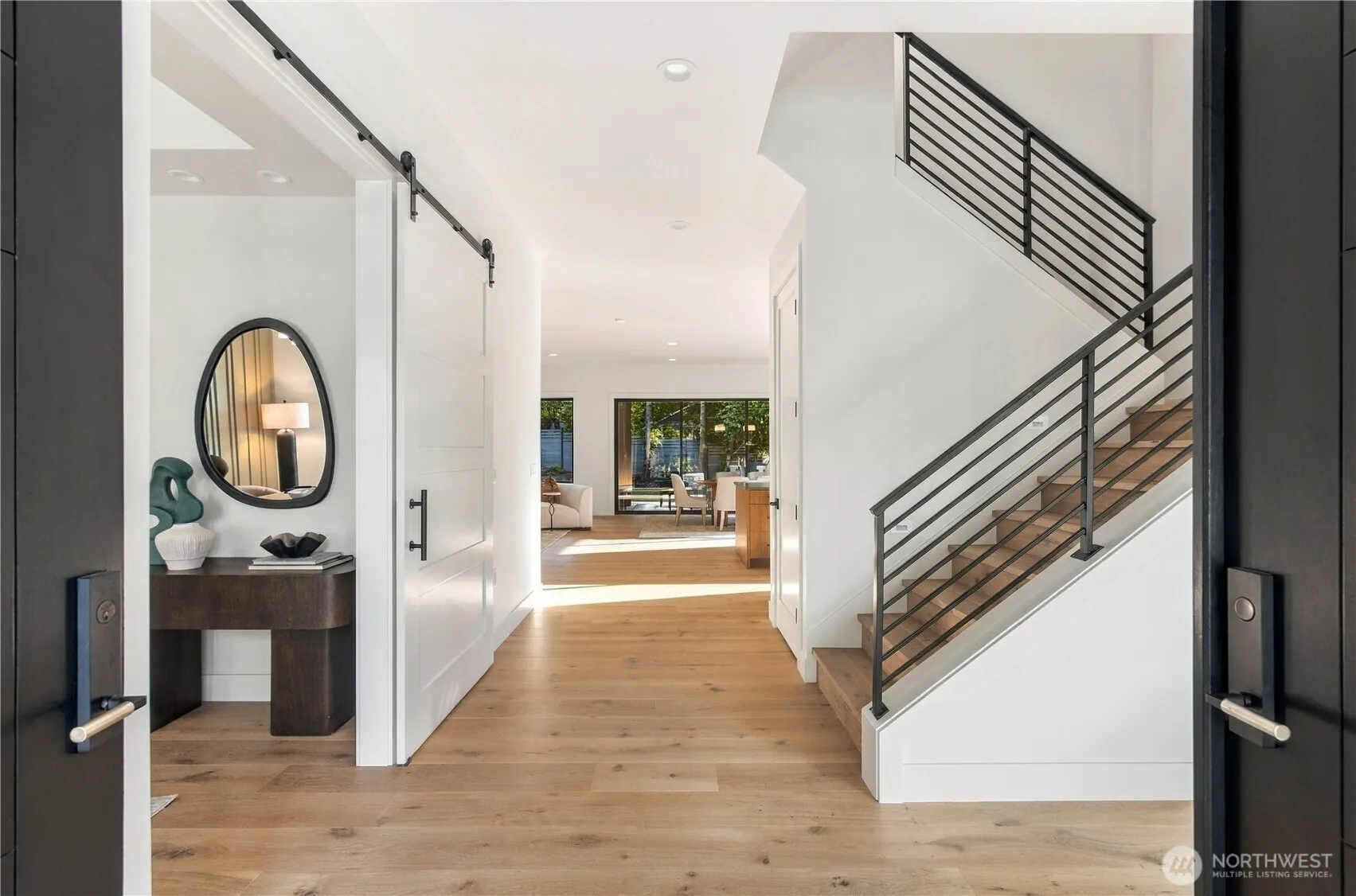 10237 SE 6th Street , Bellevue, WA 98004