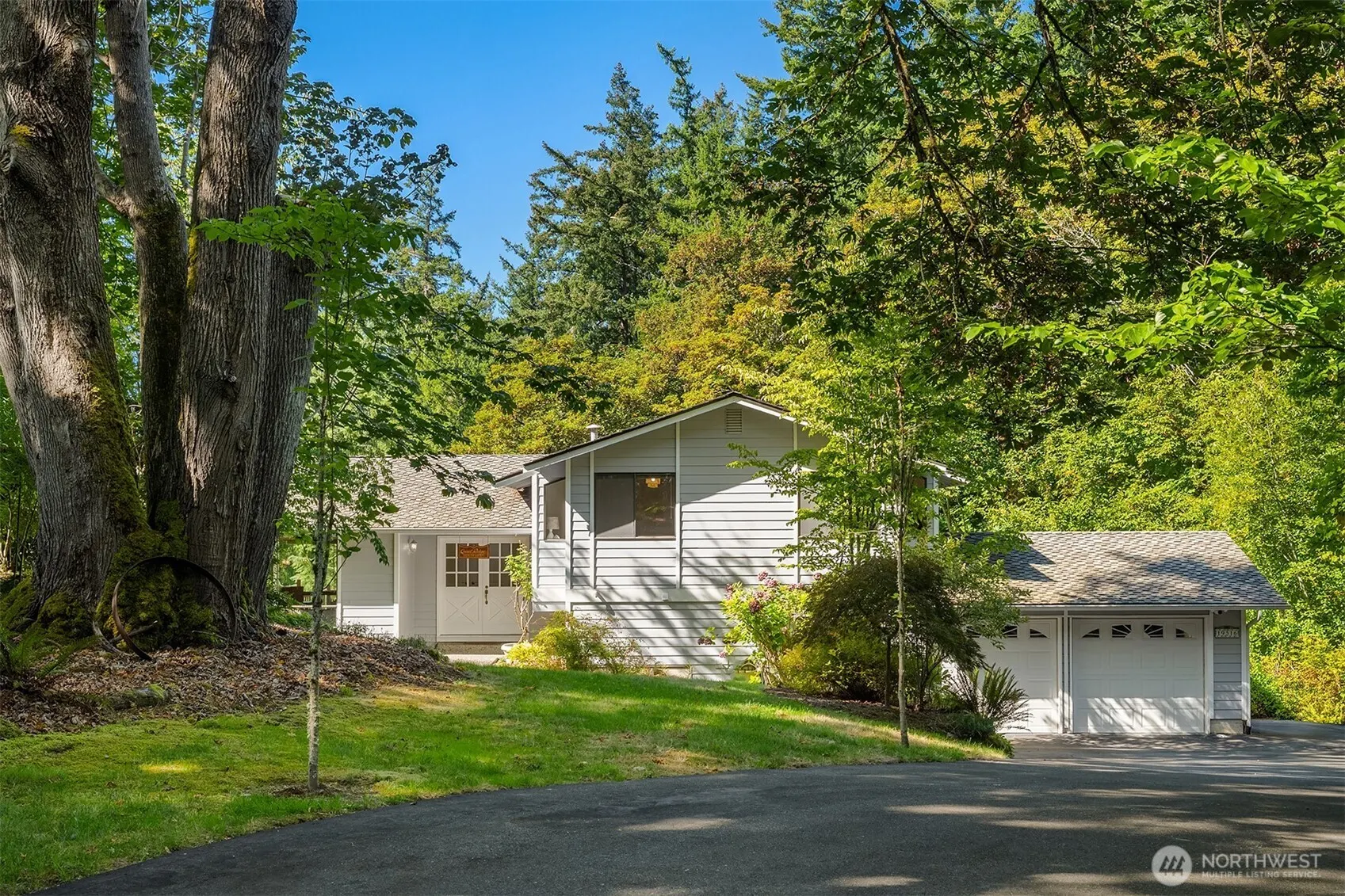 19516 SE 23rd Street , Sammamish, WA 98075