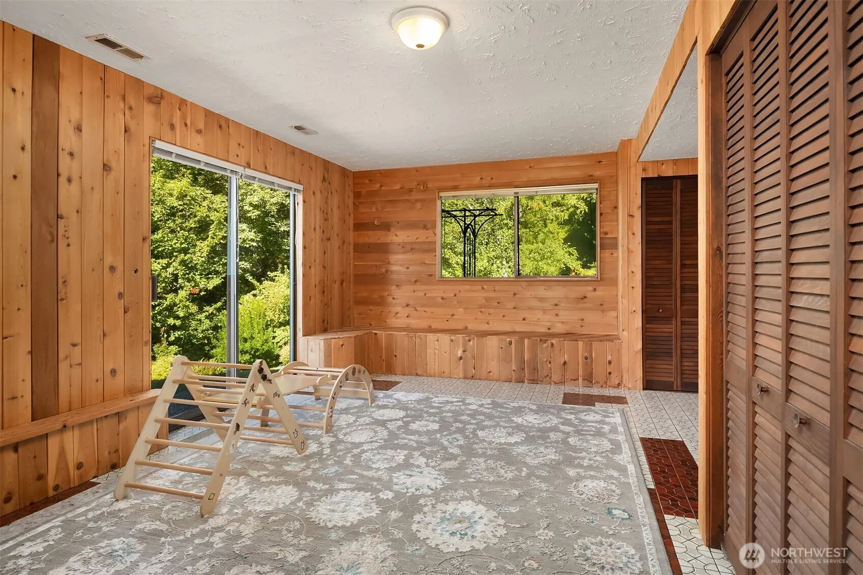 19516 SE 23rd Street , Sammamish, WA 98075