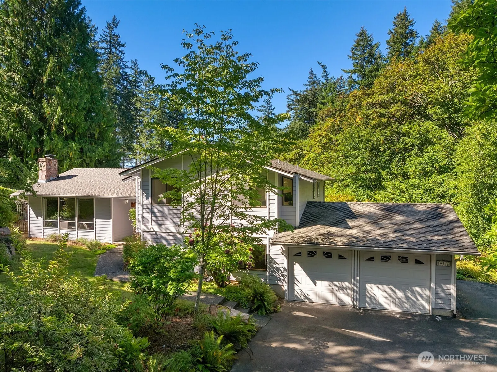 19516 SE 23rd Street , Sammamish, WA 98075