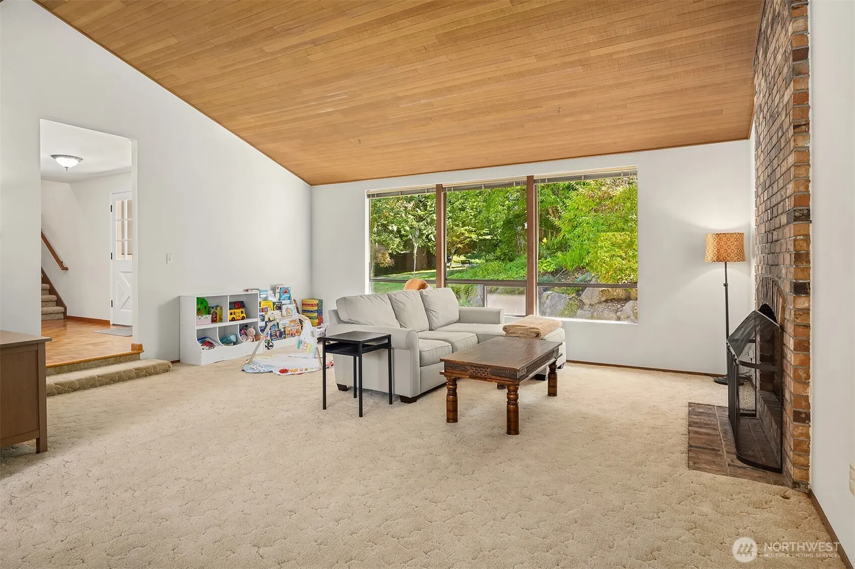 19516 SE 23rd Street , Sammamish, WA 98075