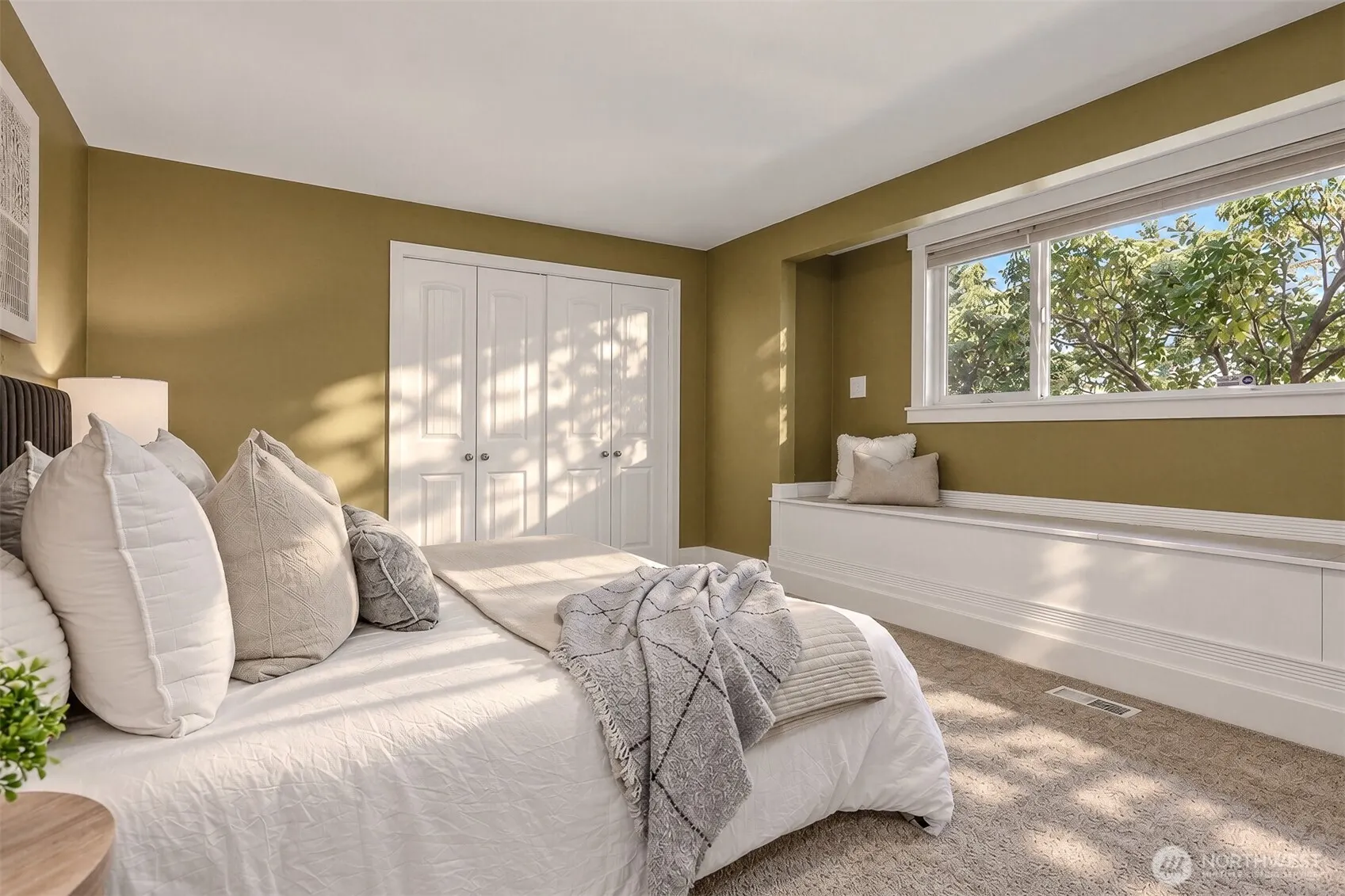 2526 204th Street SW, Lynnwood, WA 98036