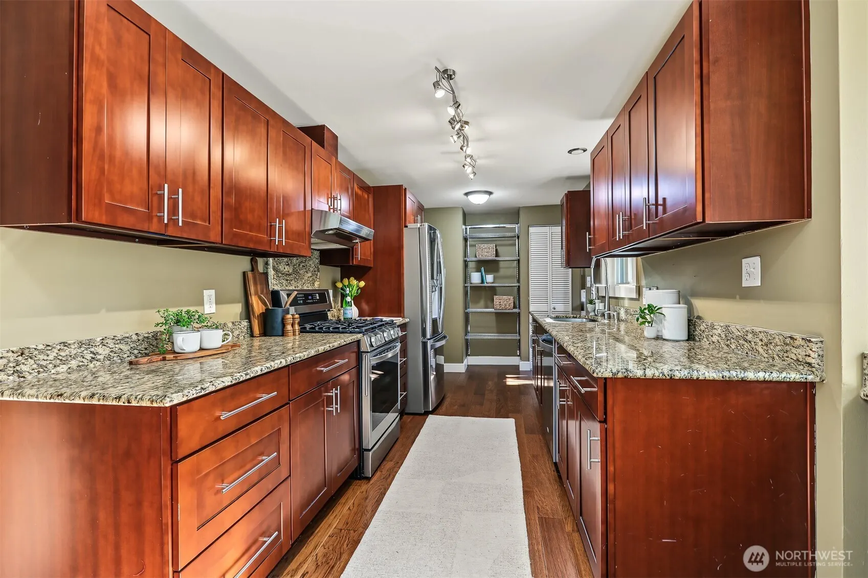 2526 204th Street SW, Lynnwood, WA 98036