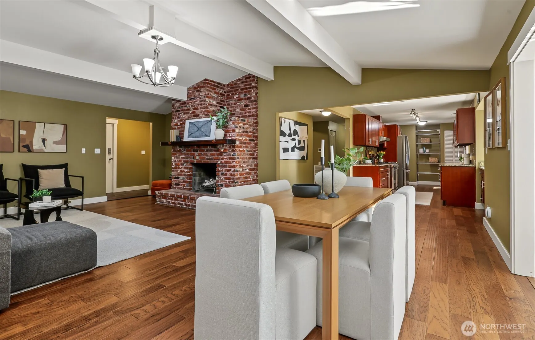 2526 204th Street SW, Lynnwood, WA 98036