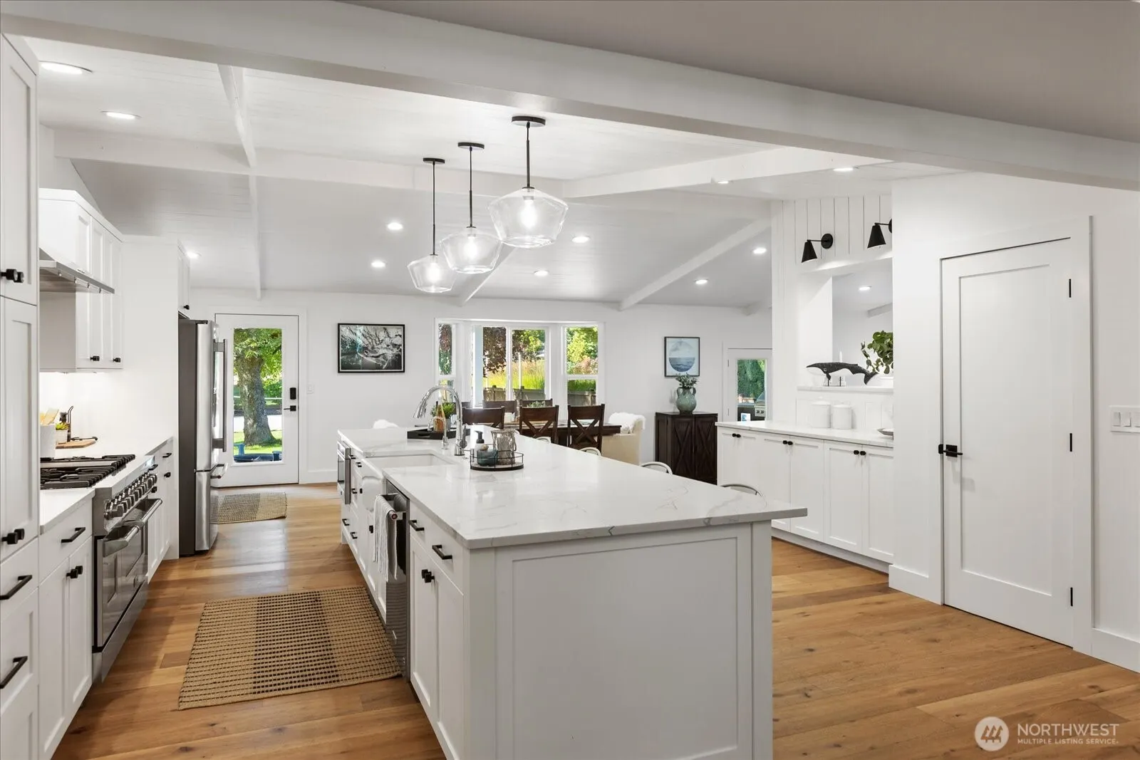 18607 165th Avenue NE, Woodinville, WA 98072