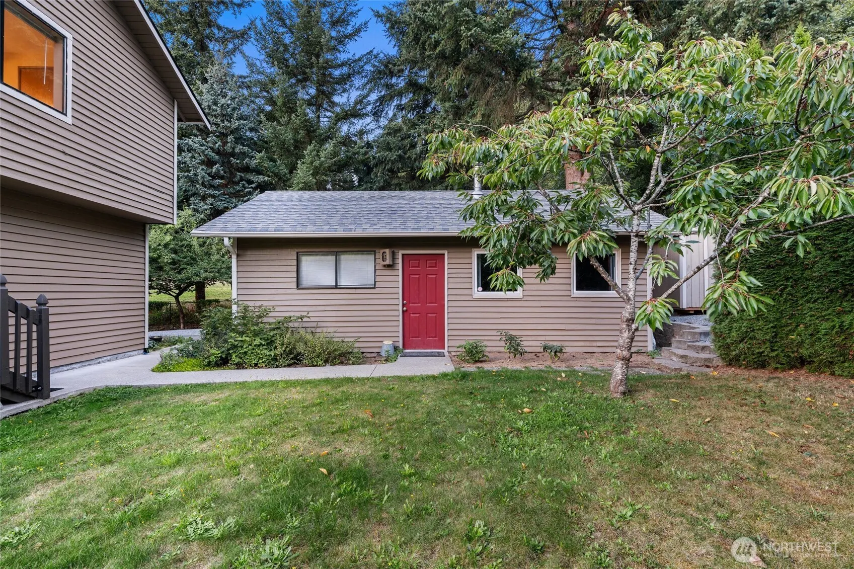 1228 S Lake Stickney Drive , Lynnwood, WA 98087