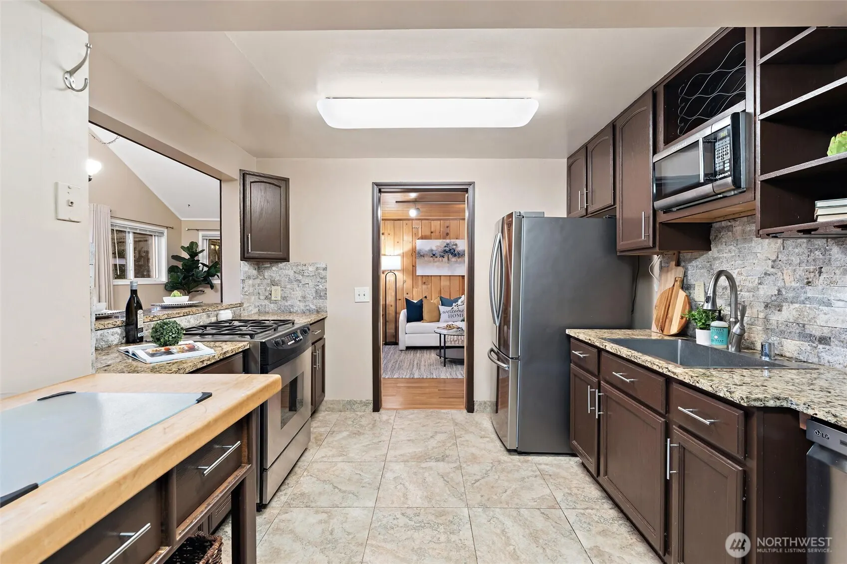 1228 S Lake Stickney Drive , Lynnwood, WA 98087
