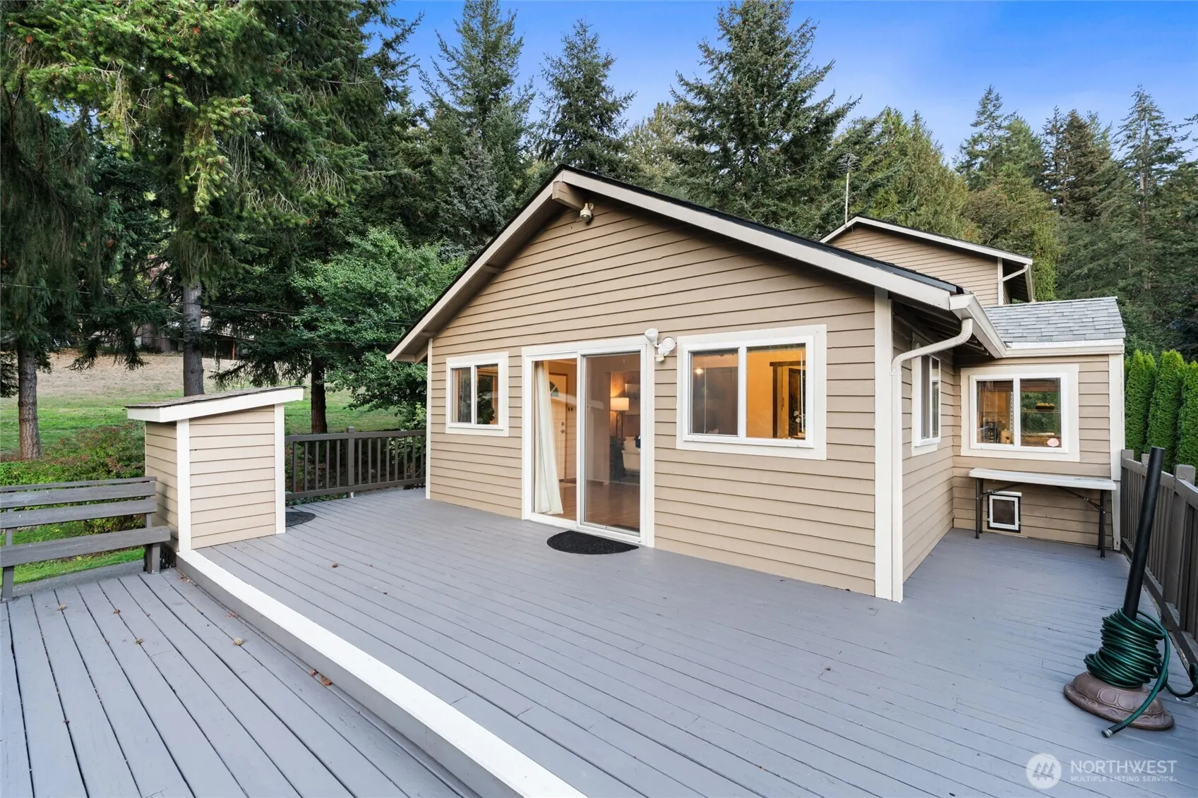 1228 S Lake Stickney Drive , Lynnwood, WA 98087