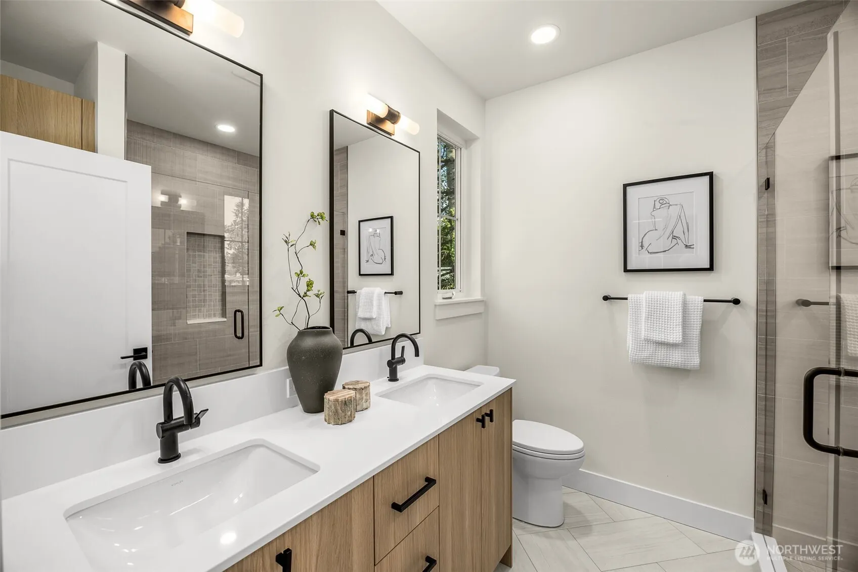 13807 84th Lane NE, Kirkland, WA 98034