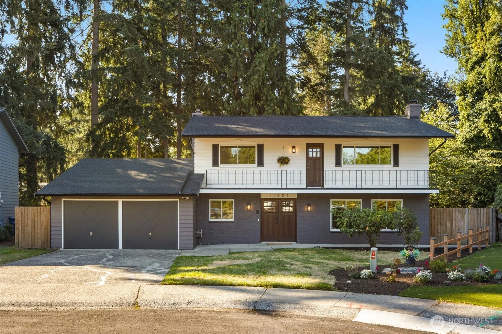 11601 NE 150th Place , Kirkland, WA 98034