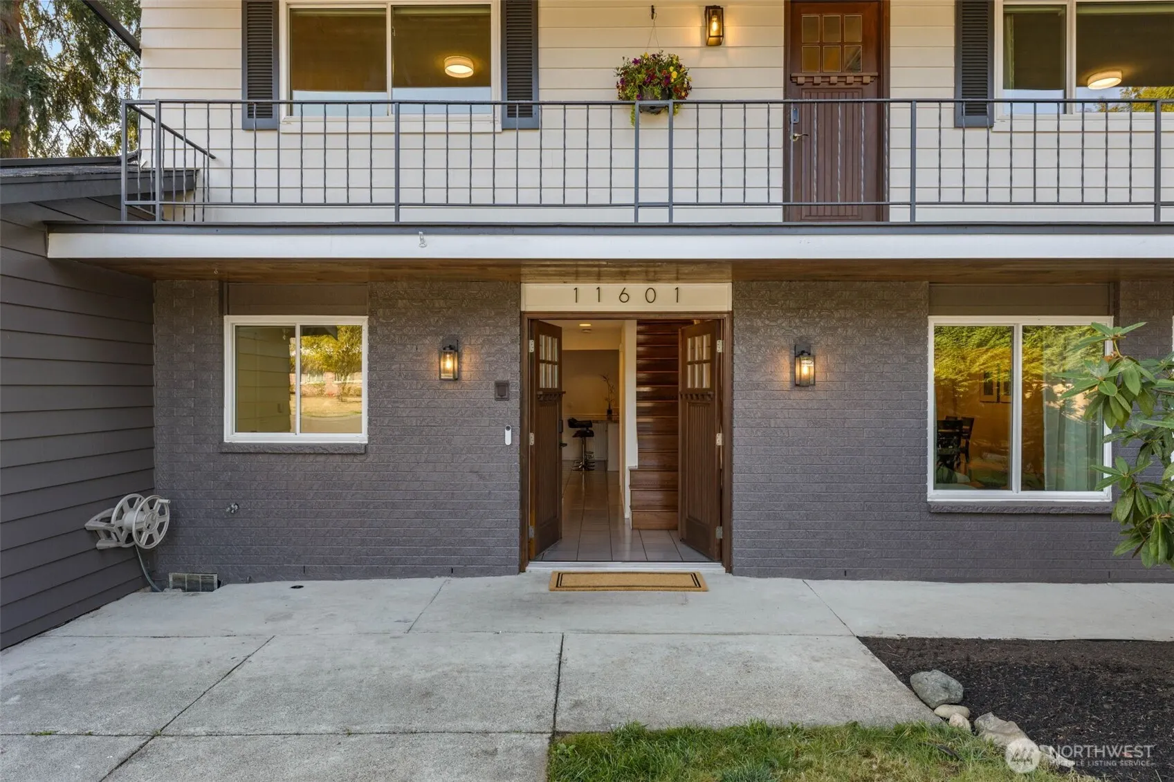 11601 NE 150th Place , Kirkland, WA 98034