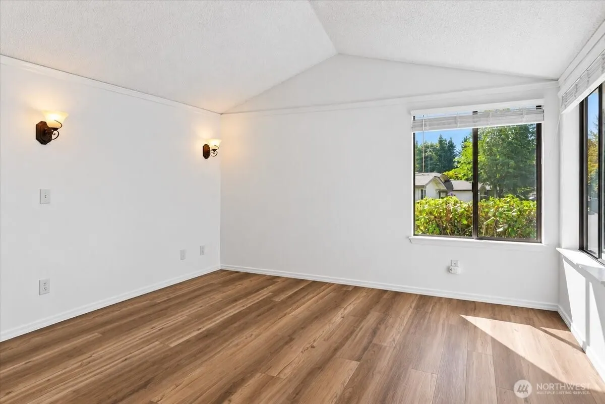 16006 Village Green Drive , Mill Creek, WA 98012